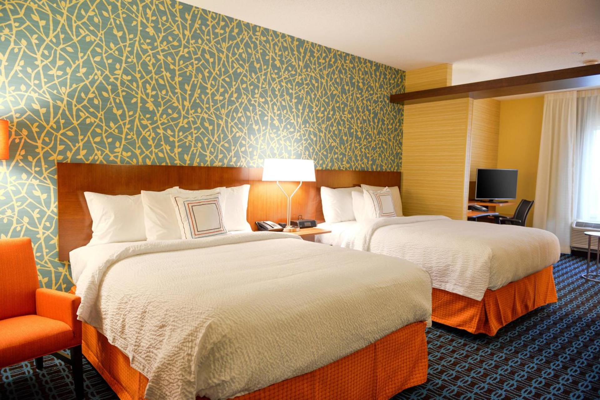 Fairfield Inn and Suites Canton South photo 11