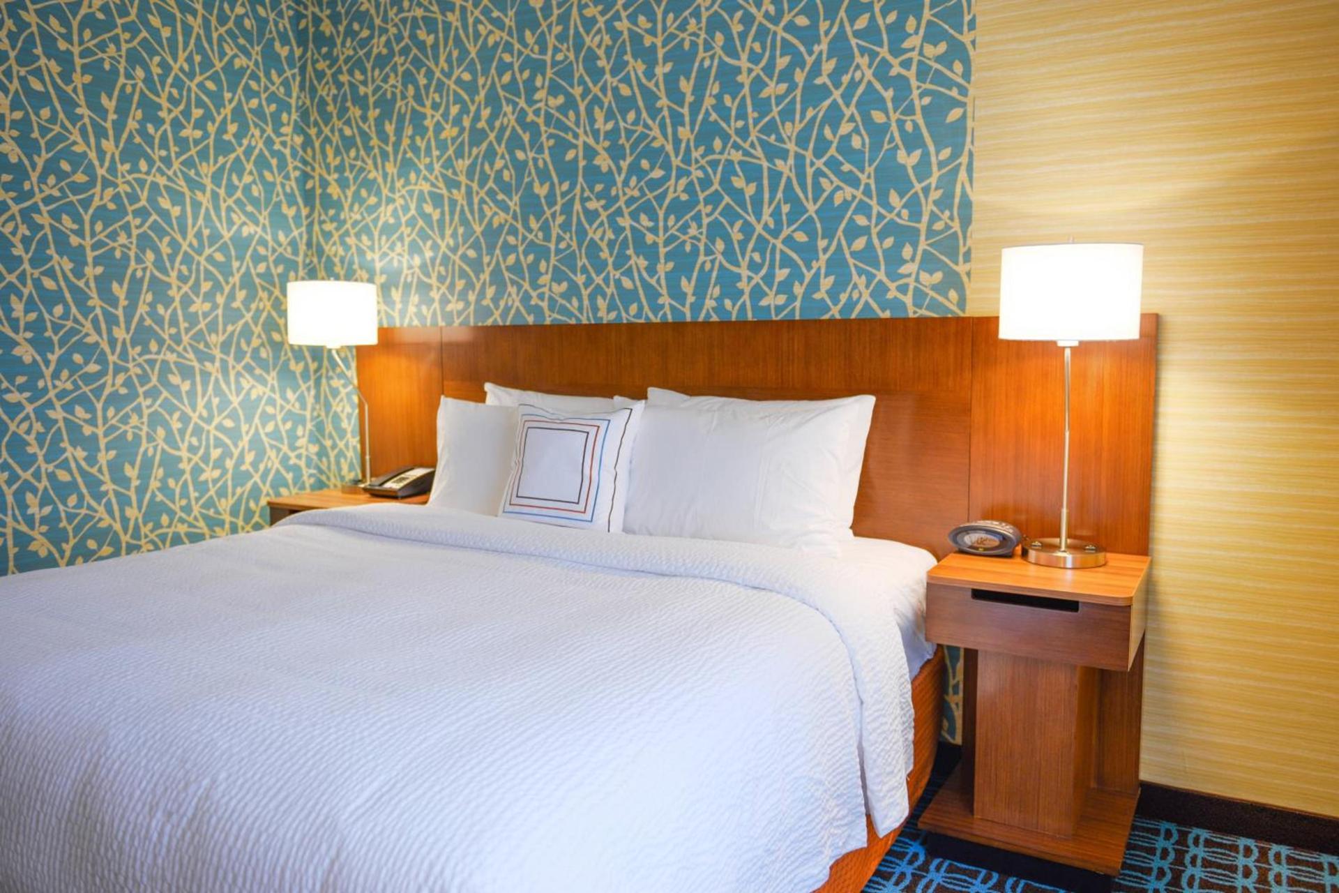 Fairfield Inn and Suites Canton South photo 8
