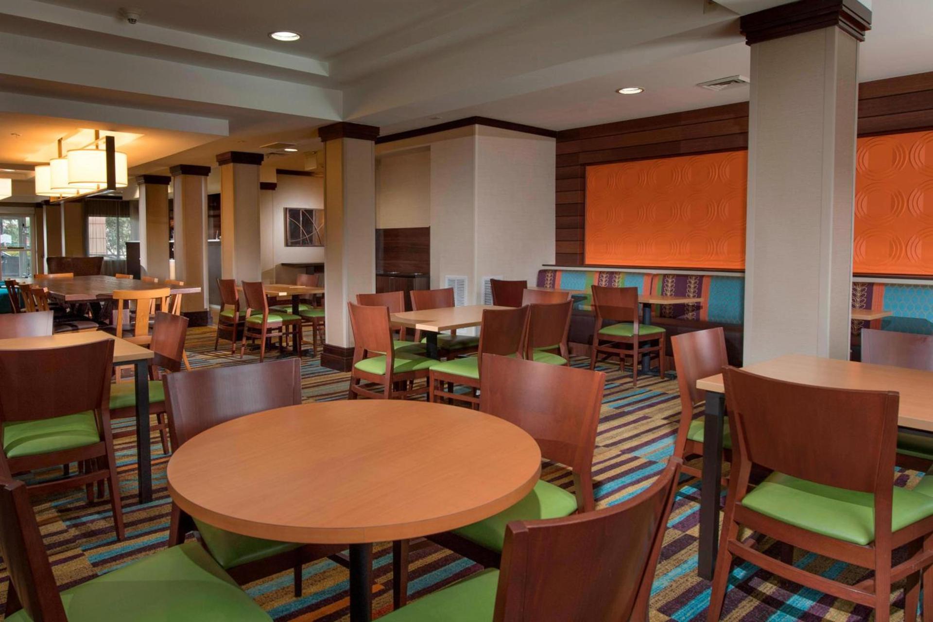 Fairfield Inn and Suites Charleston North/University Area photo 14