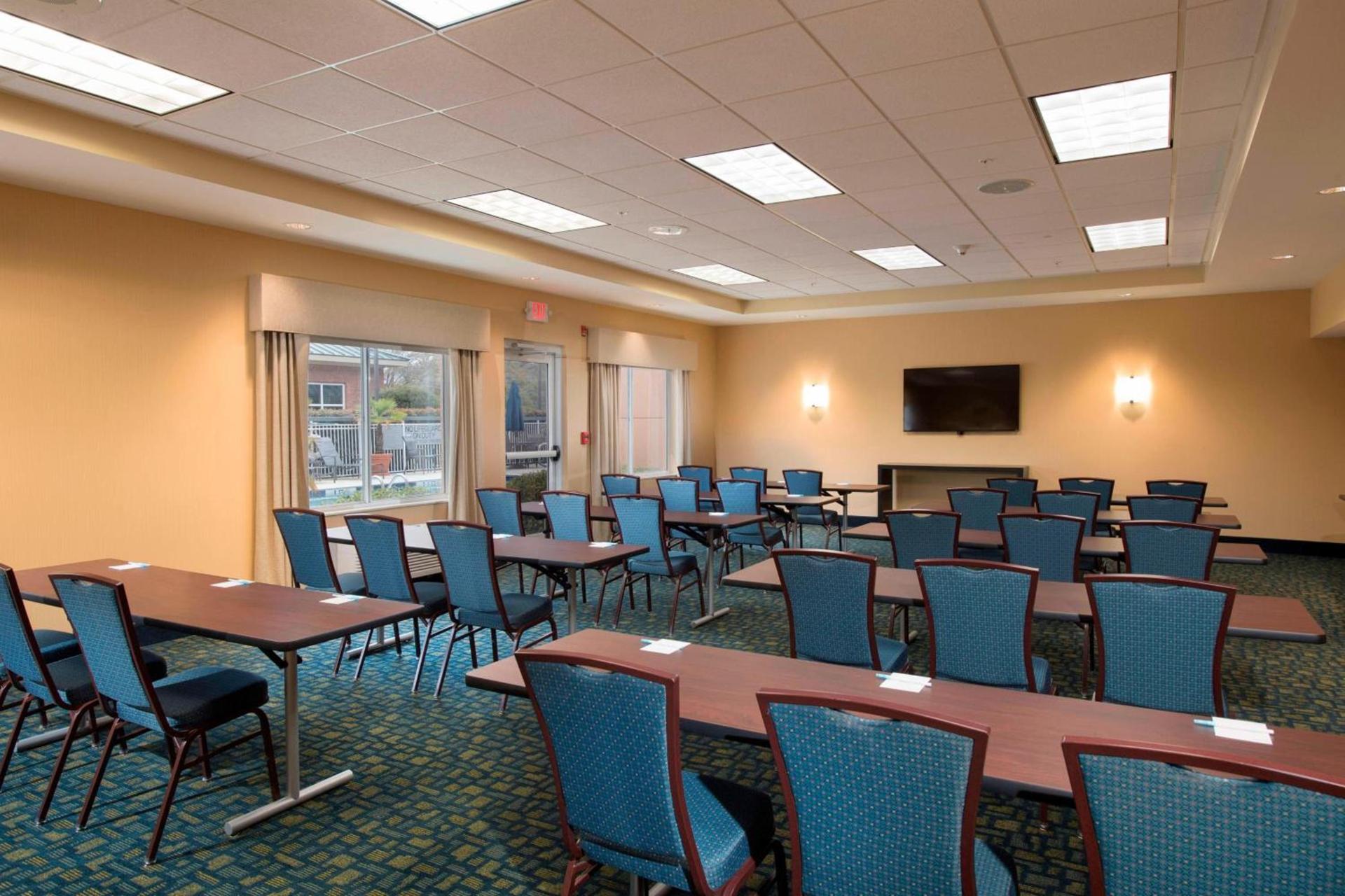 Fairfield Inn and Suites Charleston North/University Area photo 18