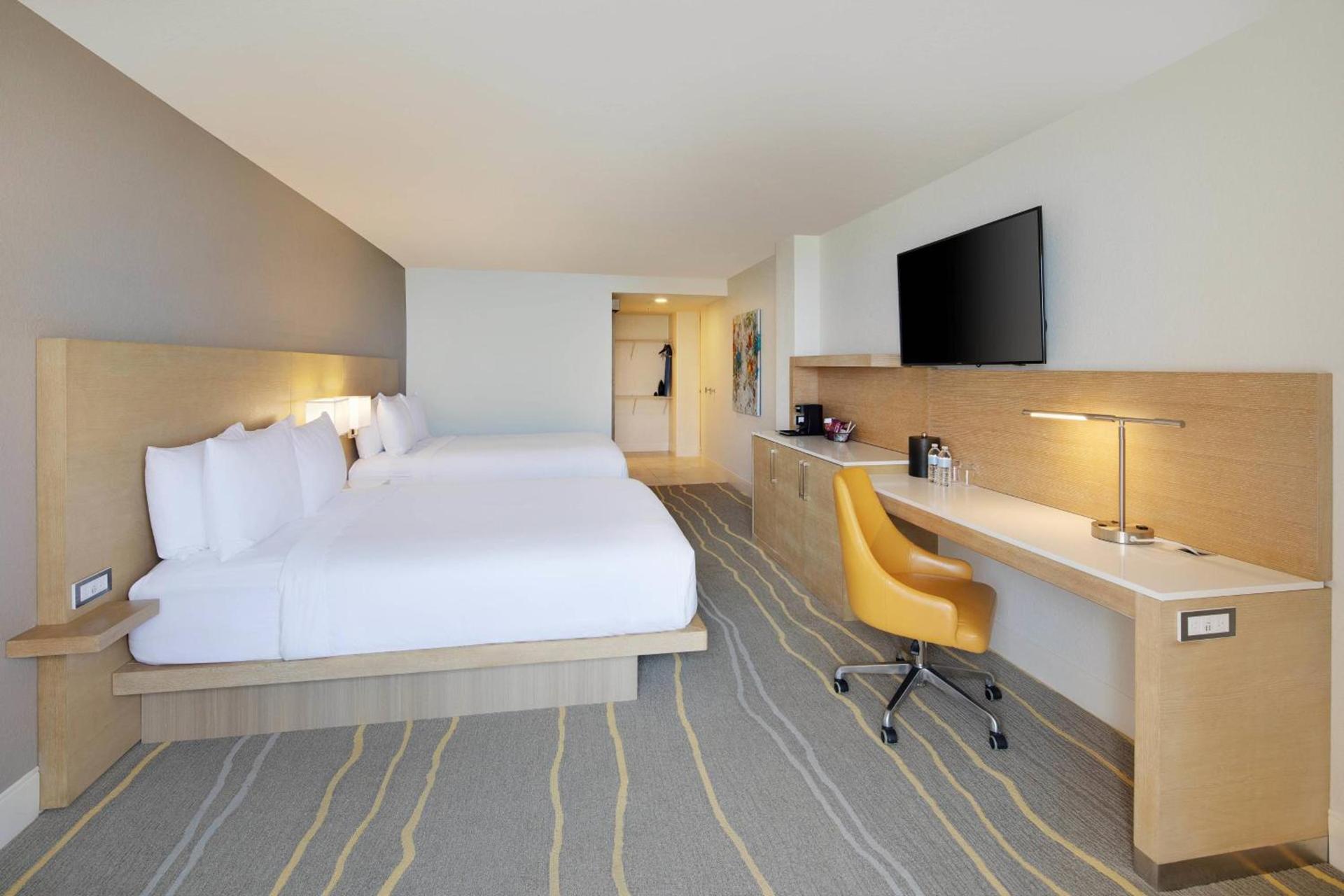 Delta Hotels by Marriott Daytona Beach Oceanfront photo 8