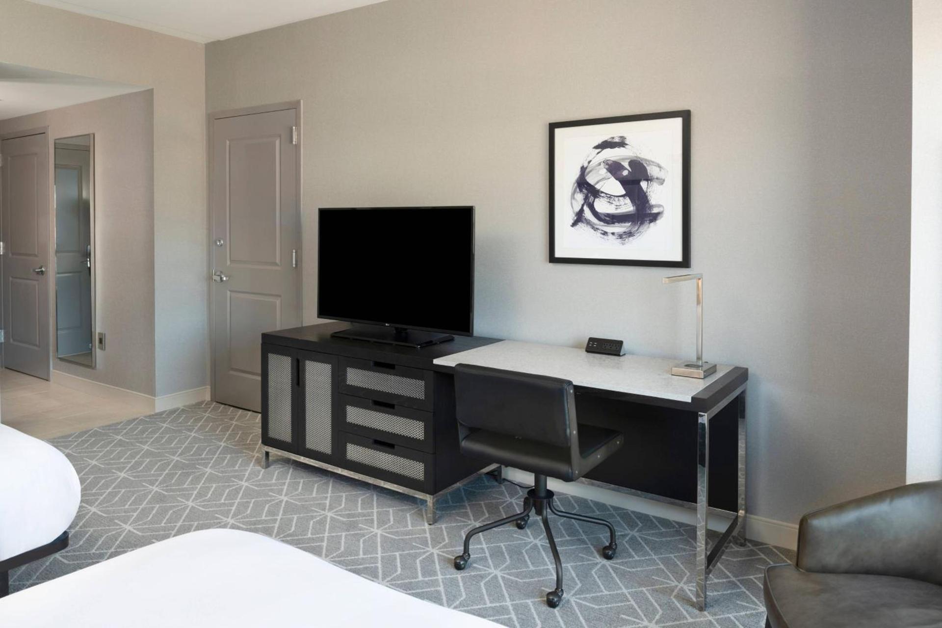 Renaissance Boston Patriot Place Hotel photo 10