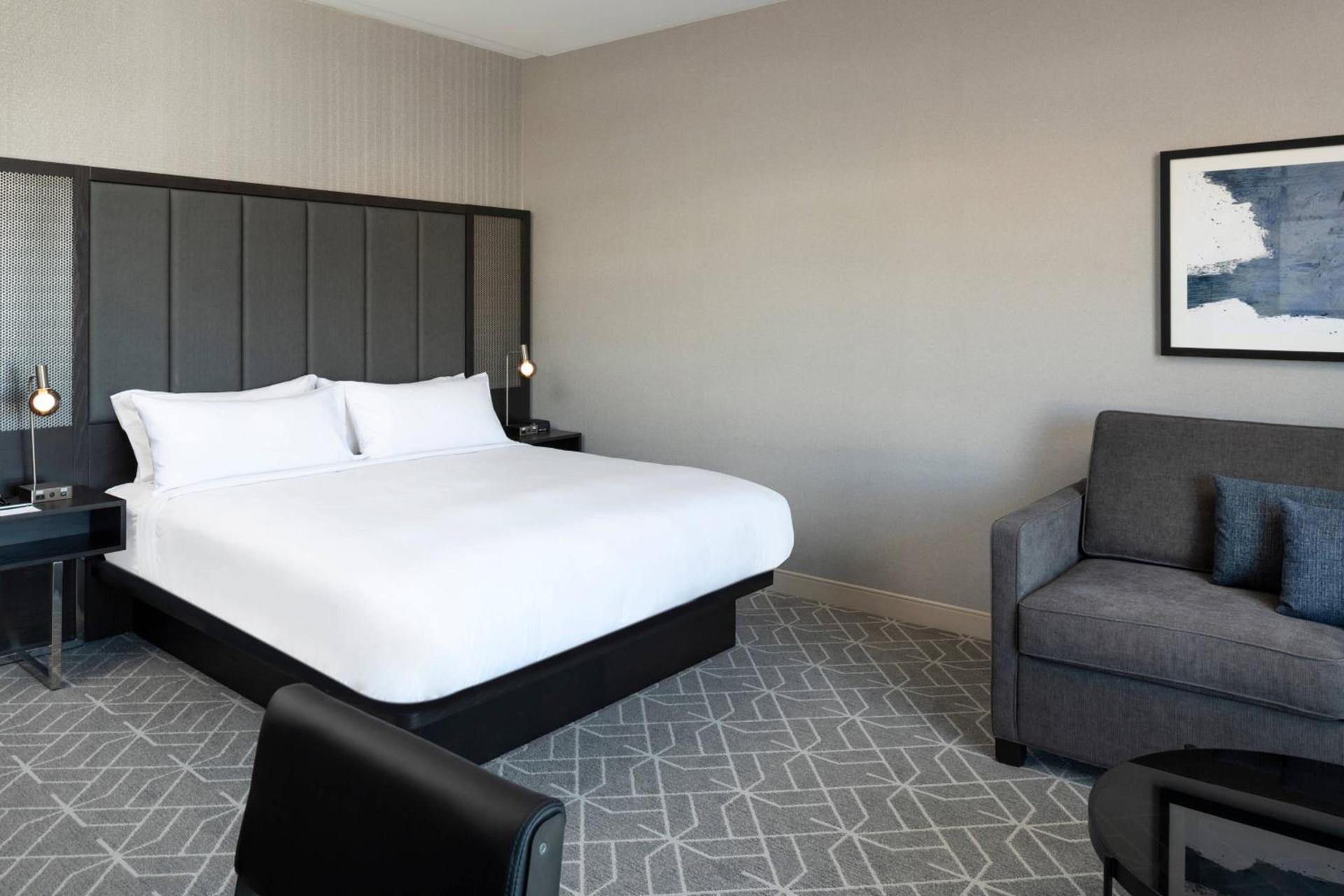Renaissance Boston Patriot Place Hotel photo 16