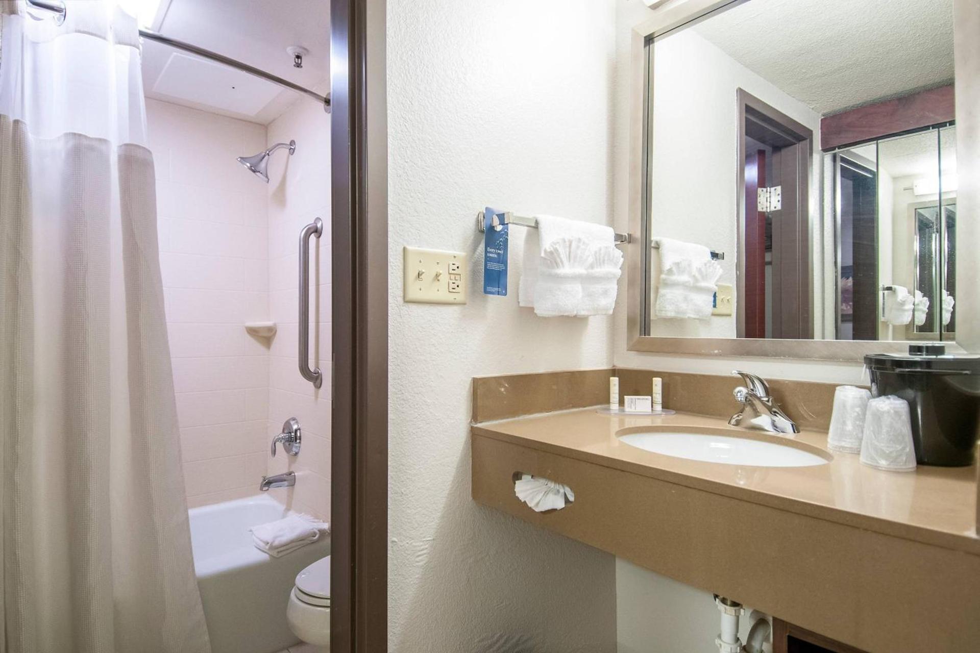 Fairfield Inn & Suites by Marriott Dallas DFW Airport South/Irving photo 14