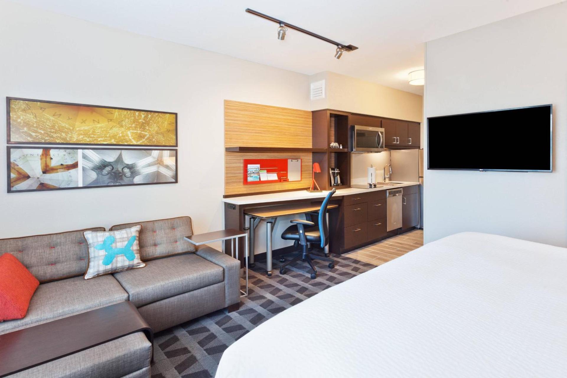 TownePlace Suites Dothan photo 11