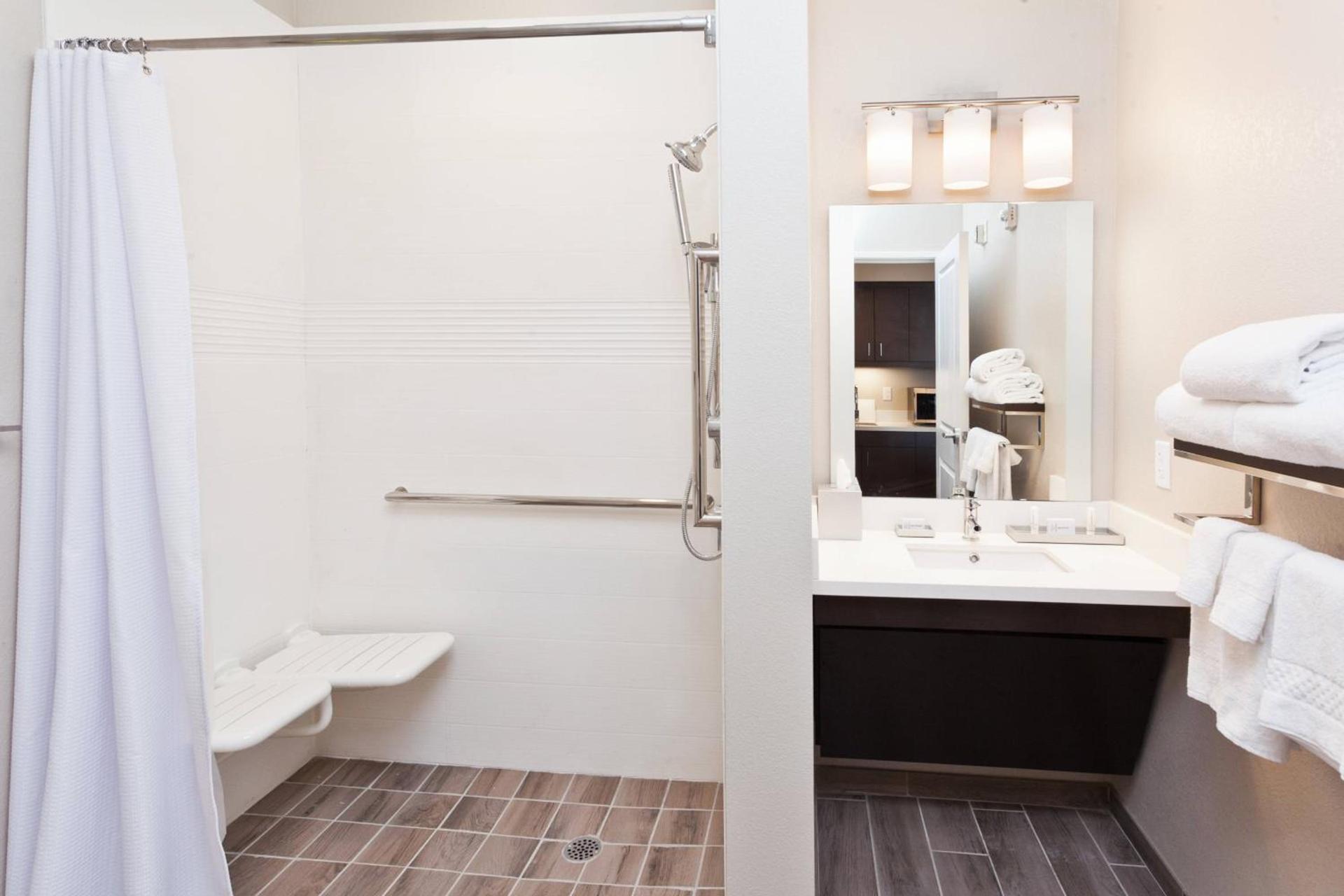 TownePlace Suites Dothan photo 22