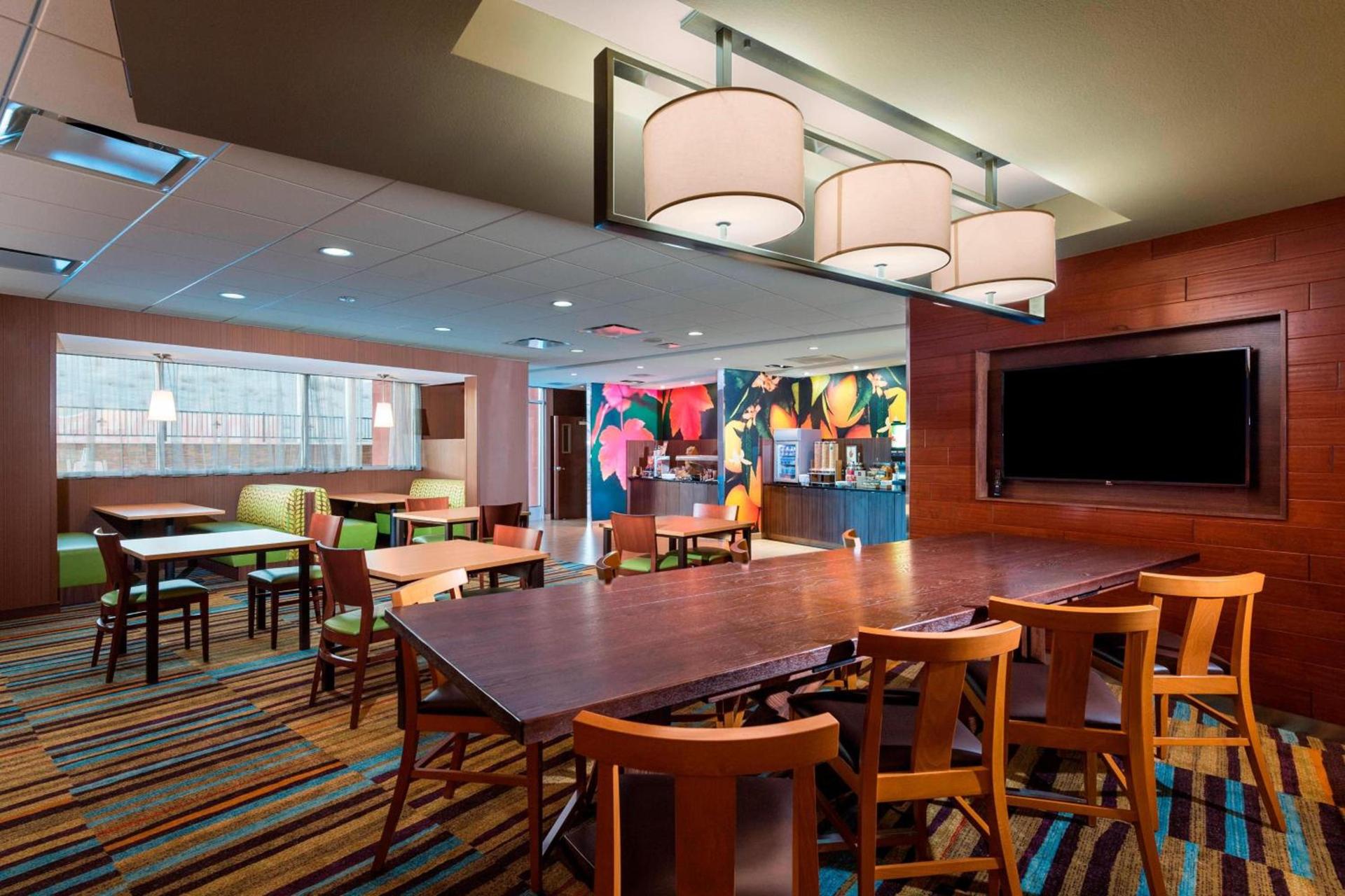 Fairfield by Marriott Inn & Suites Palm Desert Coachella Valley photo 17