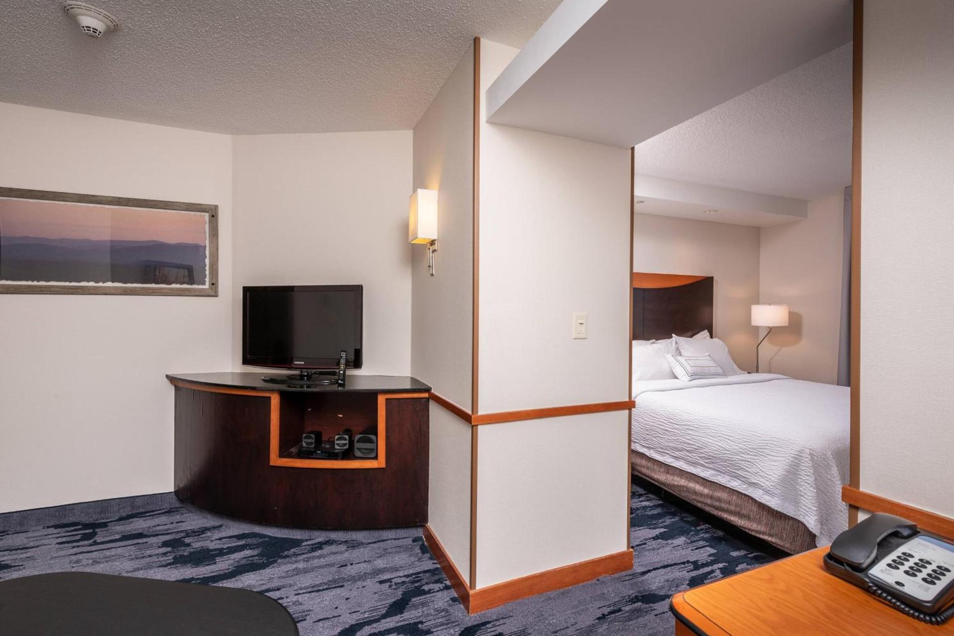Fairfield Inn and Suites by Marriott New Bedford photo 29
