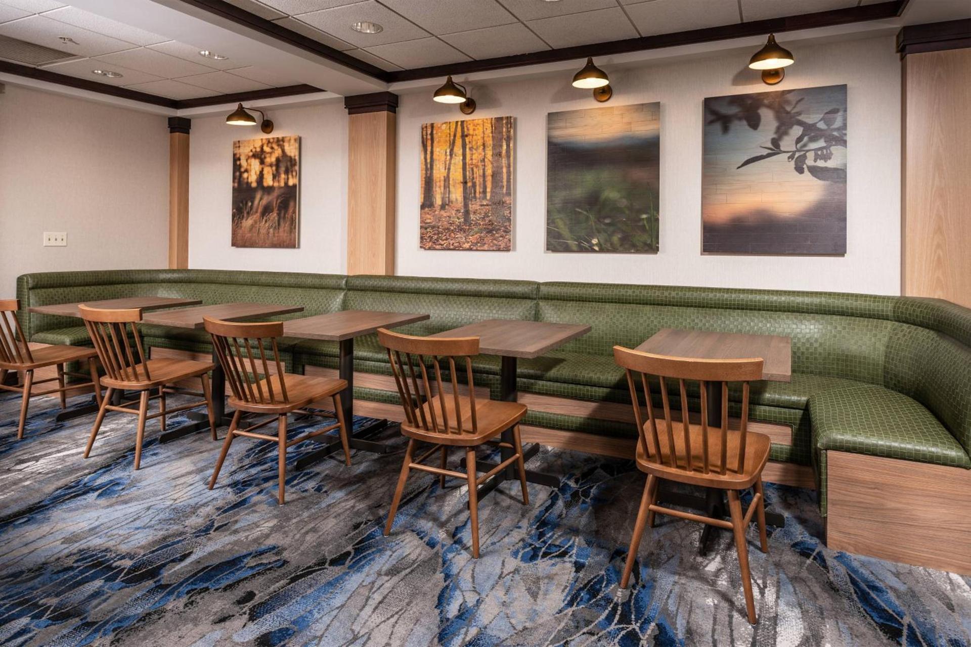 Fairfield Inn and Suites by Marriott New Bedford photo 3