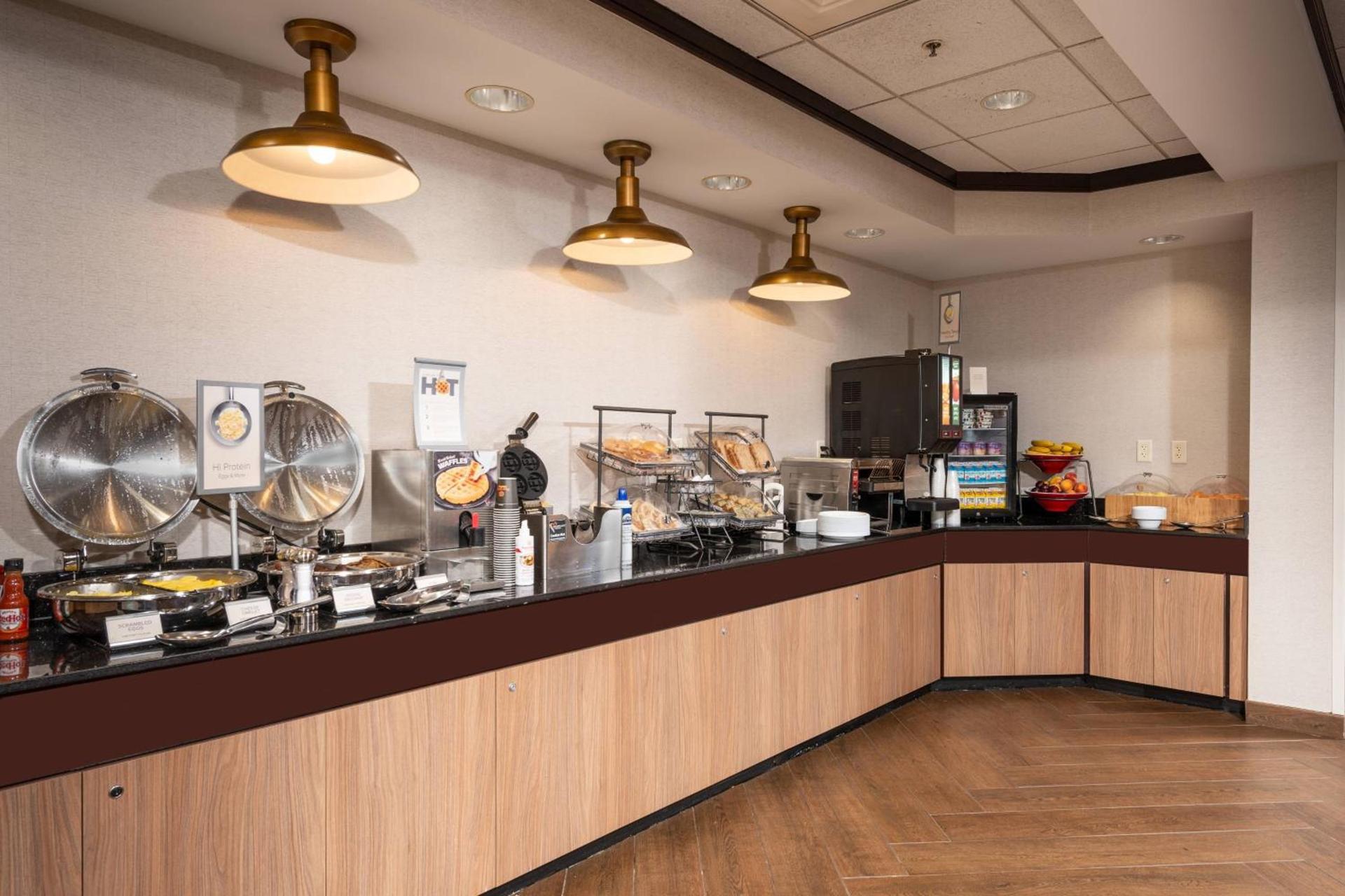 Fairfield Inn and Suites by Marriott New Bedford photo 5