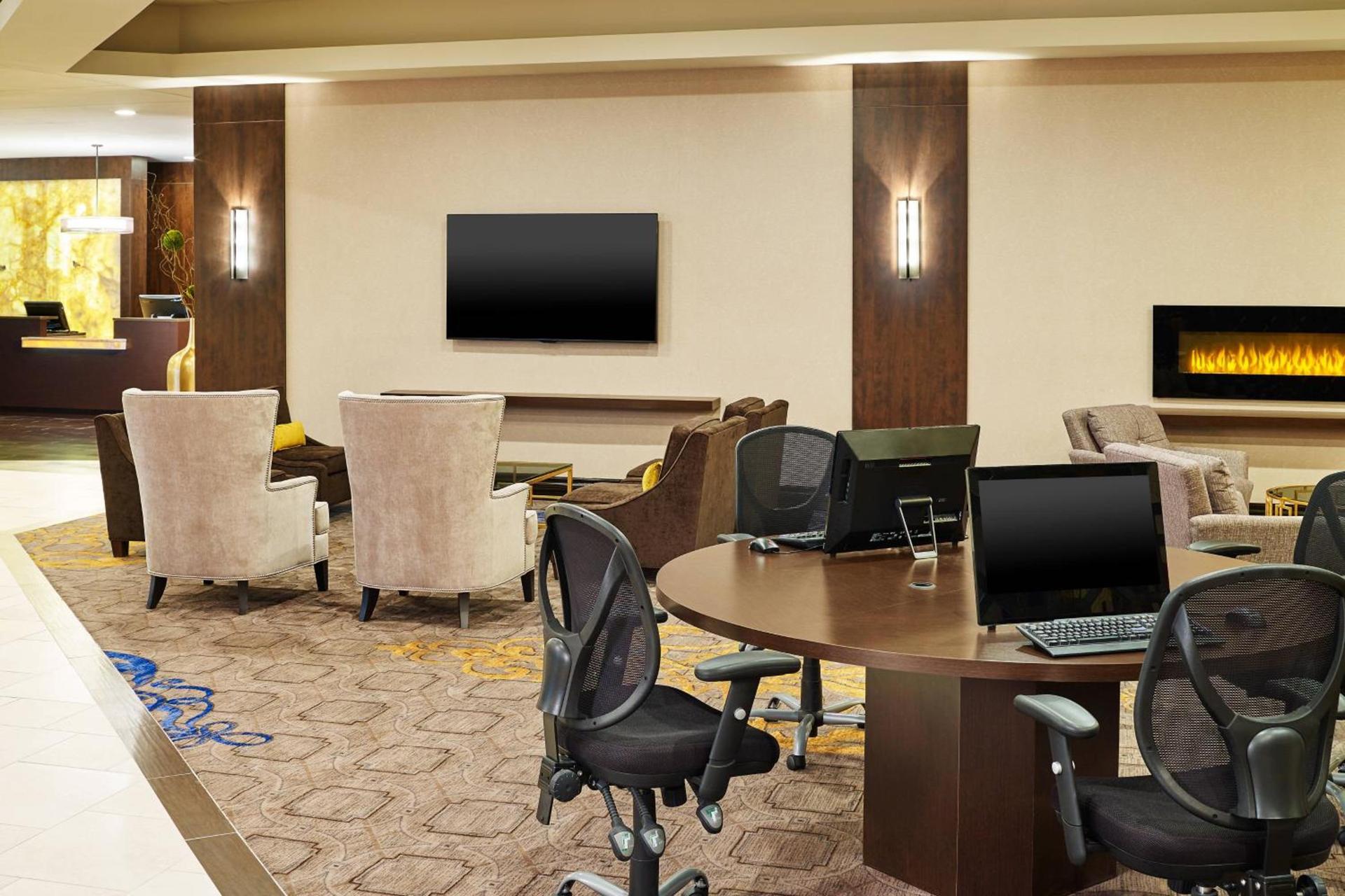 Sheraton Lisle Naperville Hotel photo 14