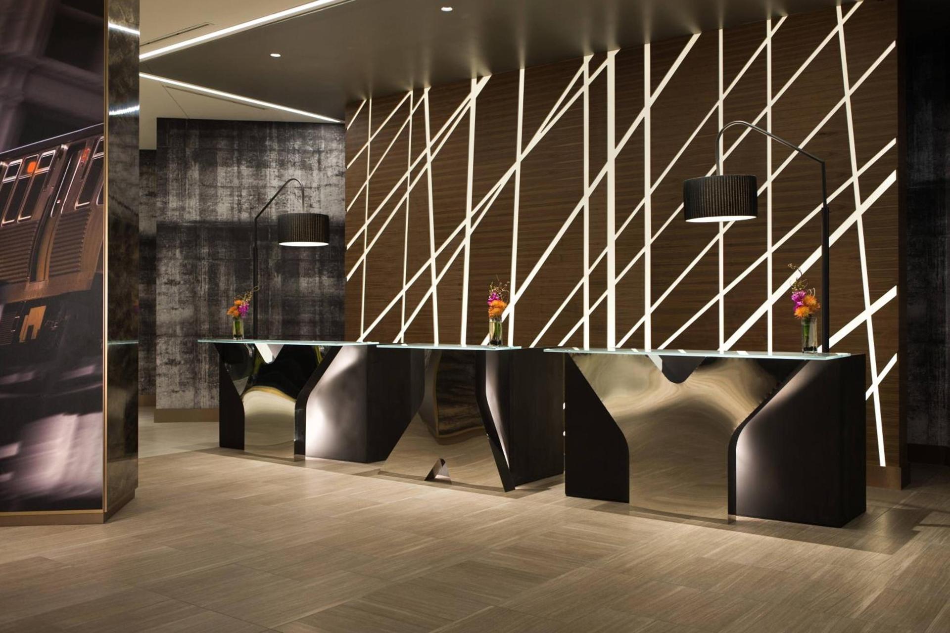 Renaissance Chicago Downtown Hotel photo 95