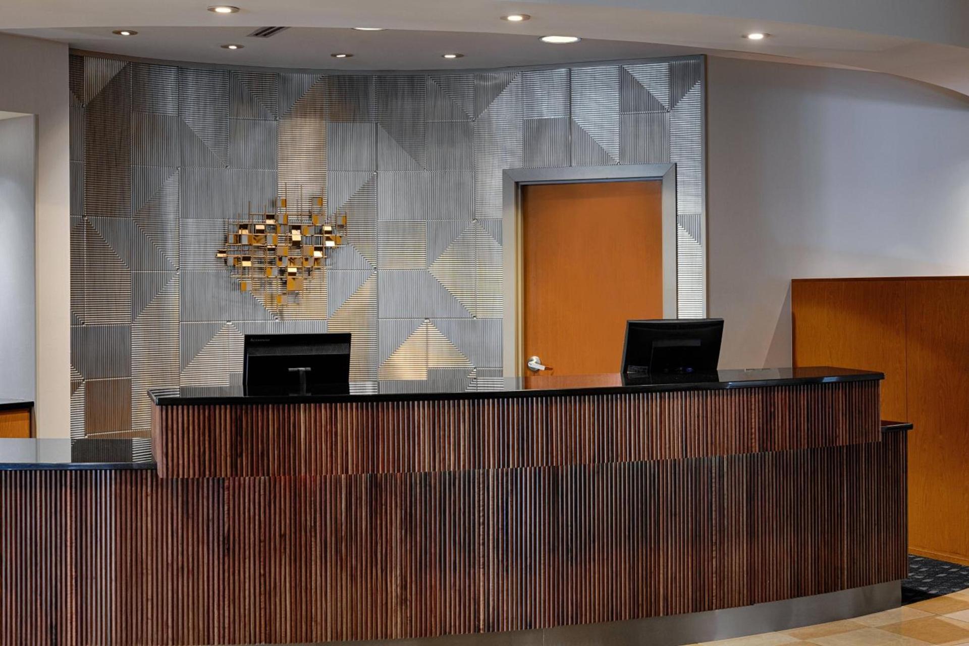Courtyard by Marriott Springfield Downtown photo 5