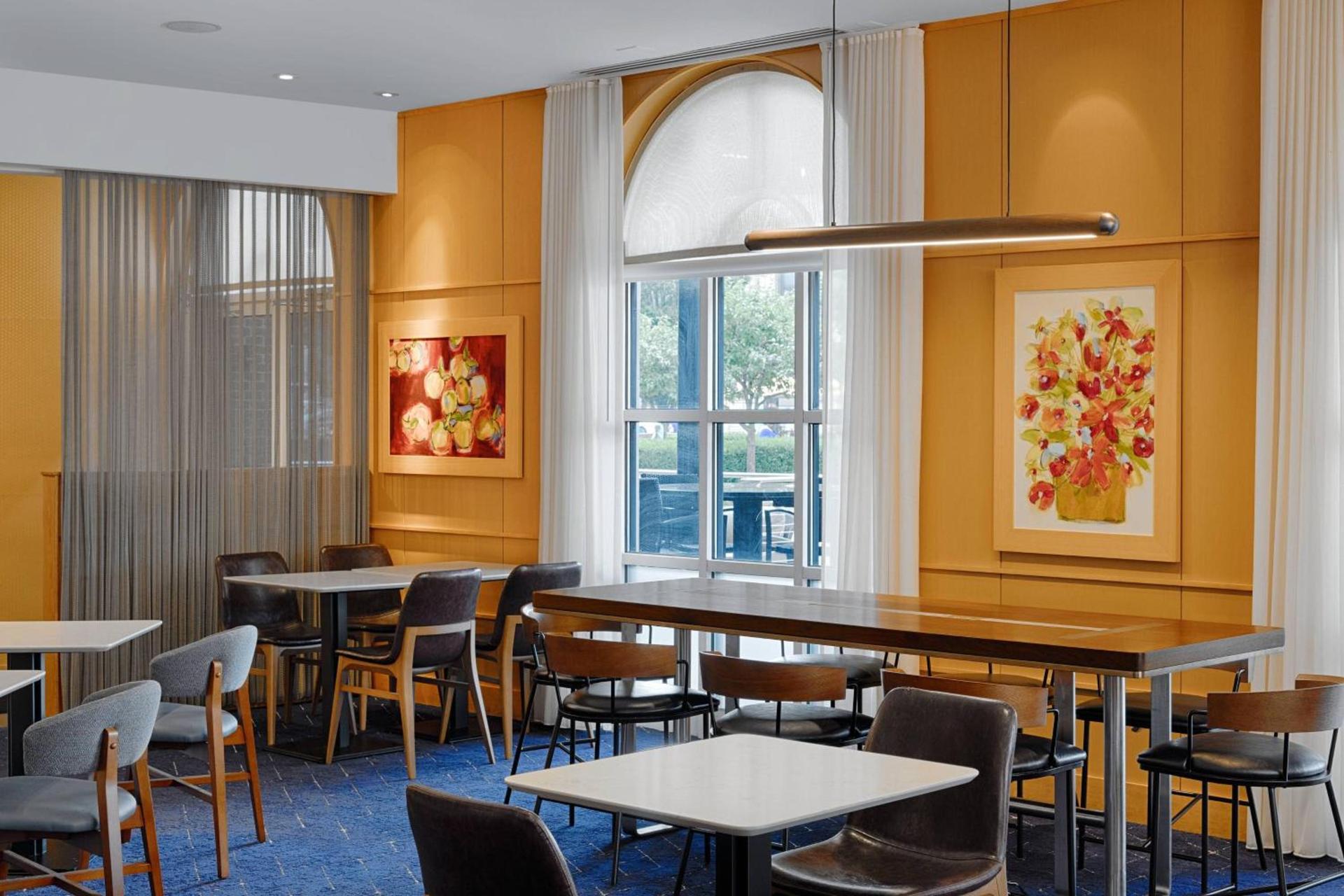 Courtyard by Marriott Springfield Downtown photo 32