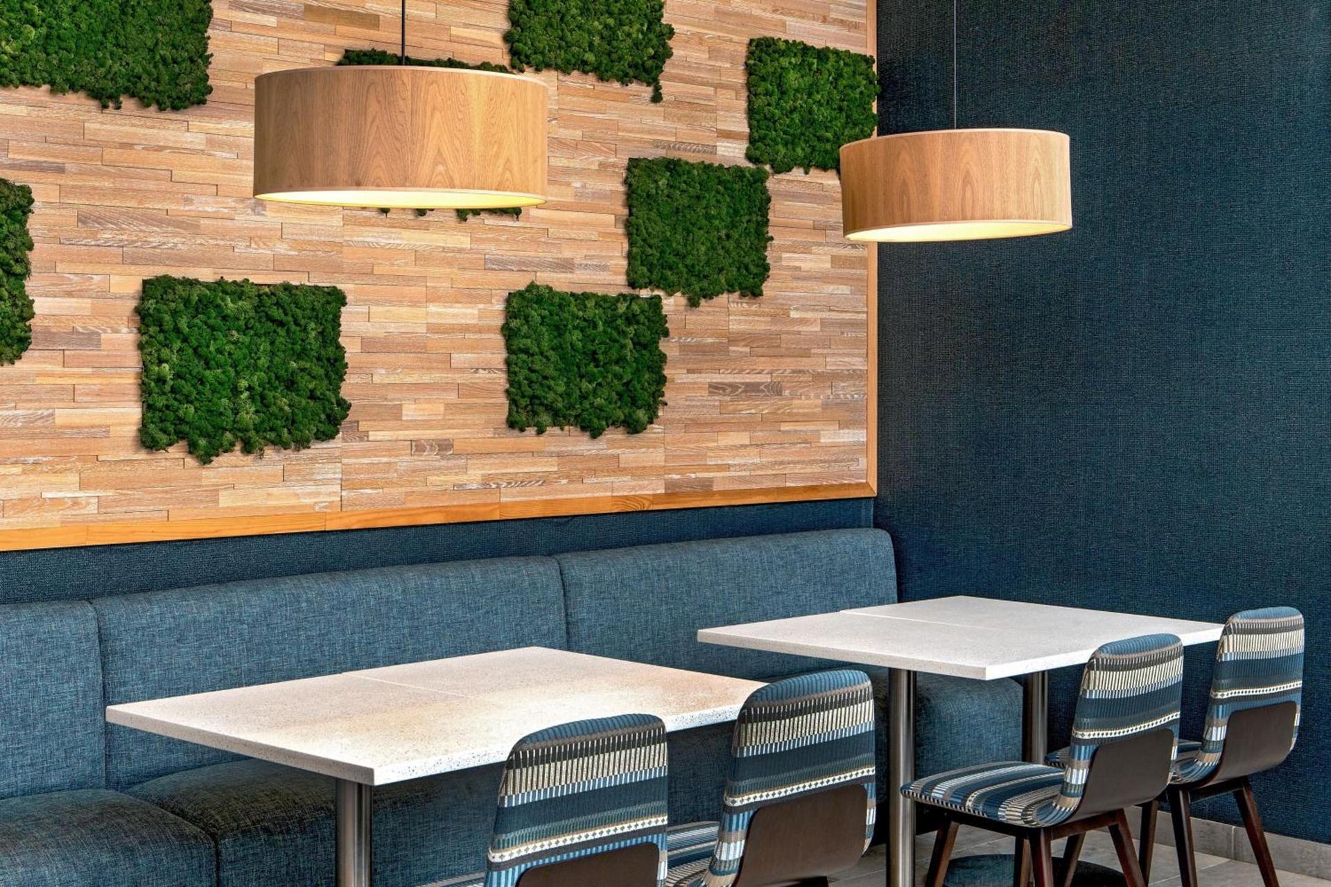 Element by Marriott Hampton Peninsula Town Center photo 4