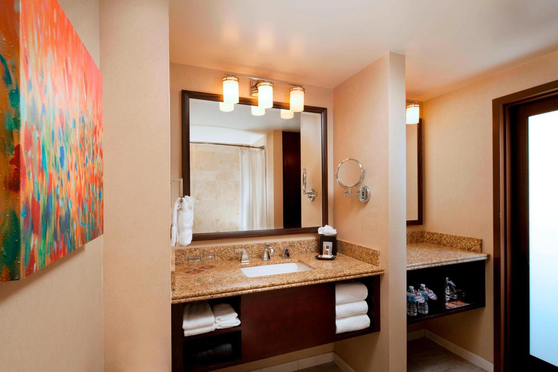 Sheraton Albuquerque Uptown by Marriott photo 5