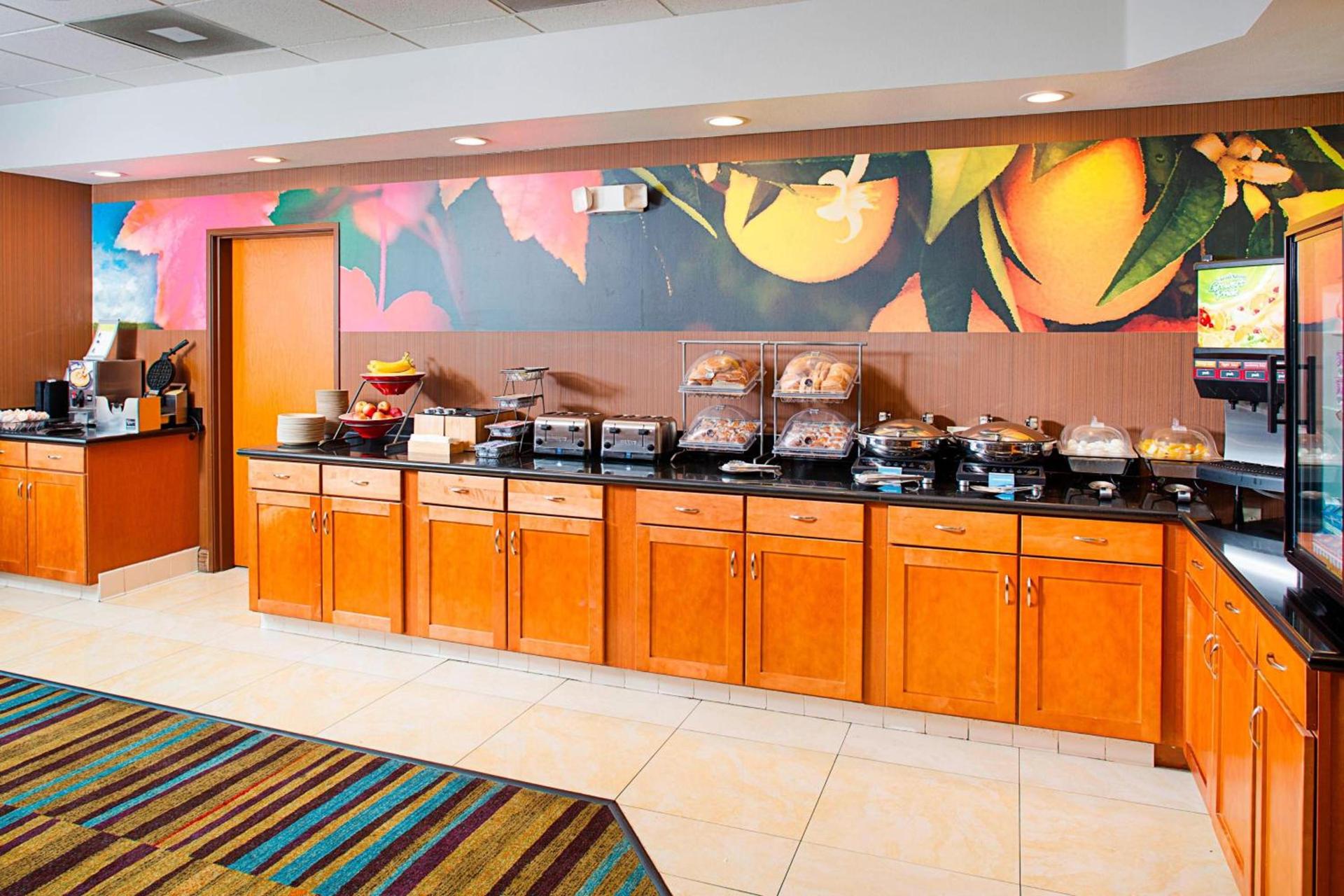 Fairfield Inn & Suites Twentynine Palms - Joshua Tree National Park photo 11