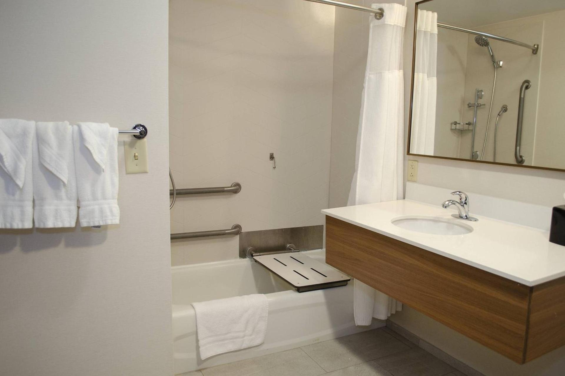 Fairfield Inn by Marriott Hazleton photo 10