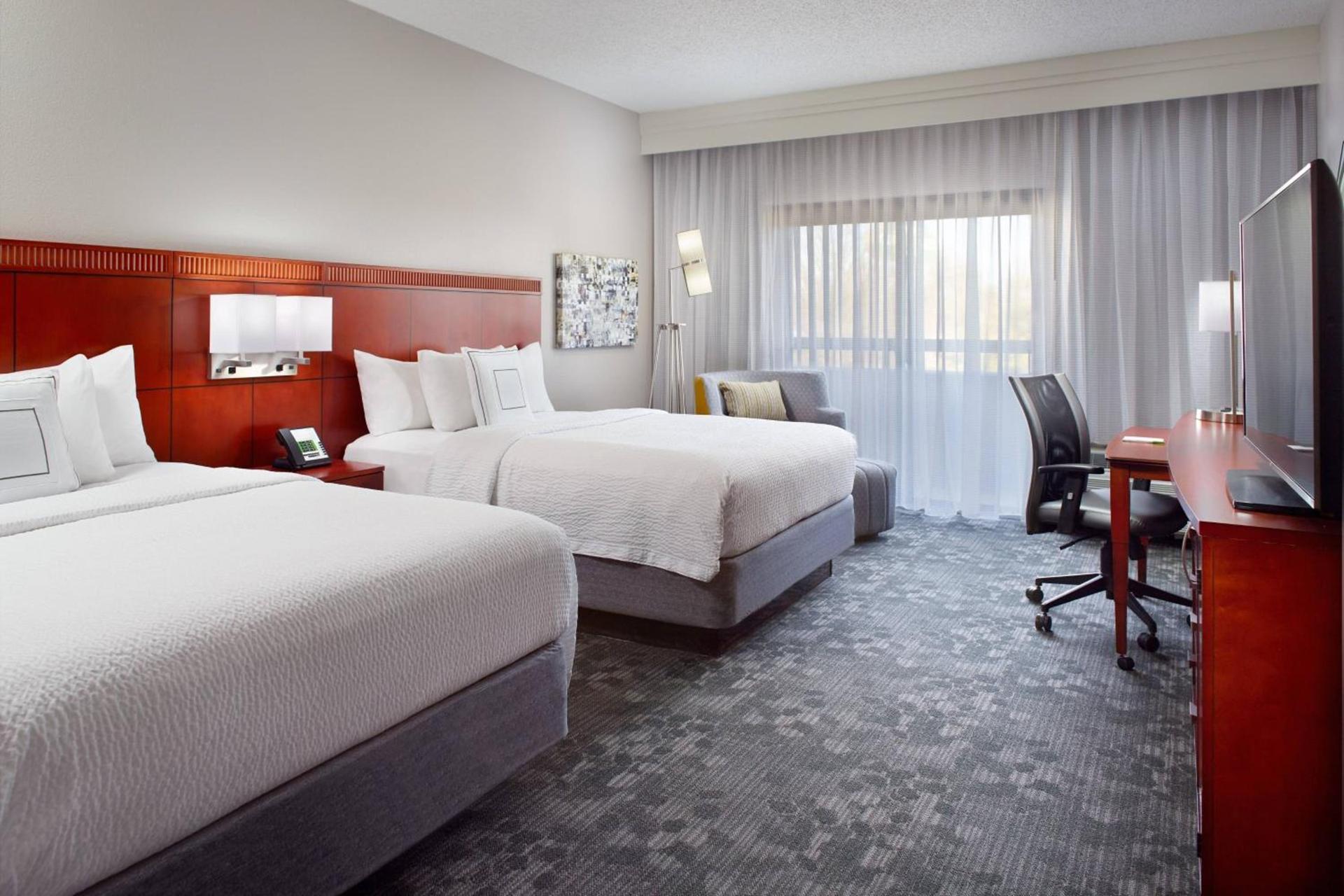 Courtyard by Marriott Greensboro photo 4