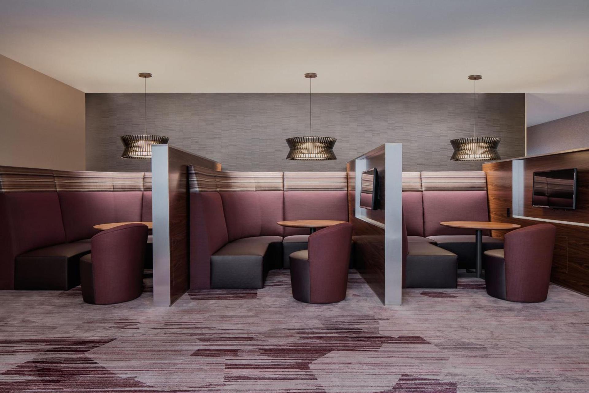 Courtyard by Marriott Greensboro photo 15