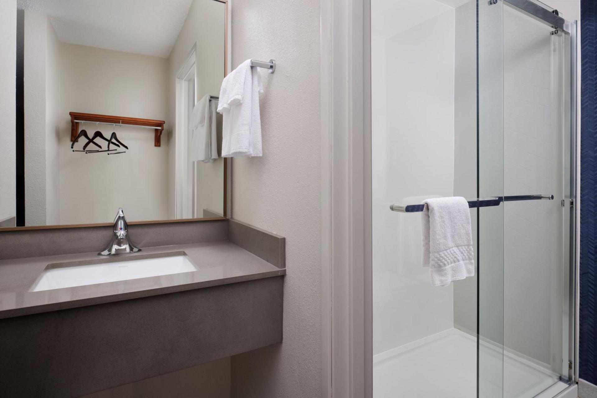 Fairfield Inn and Suites Austin South photo 20