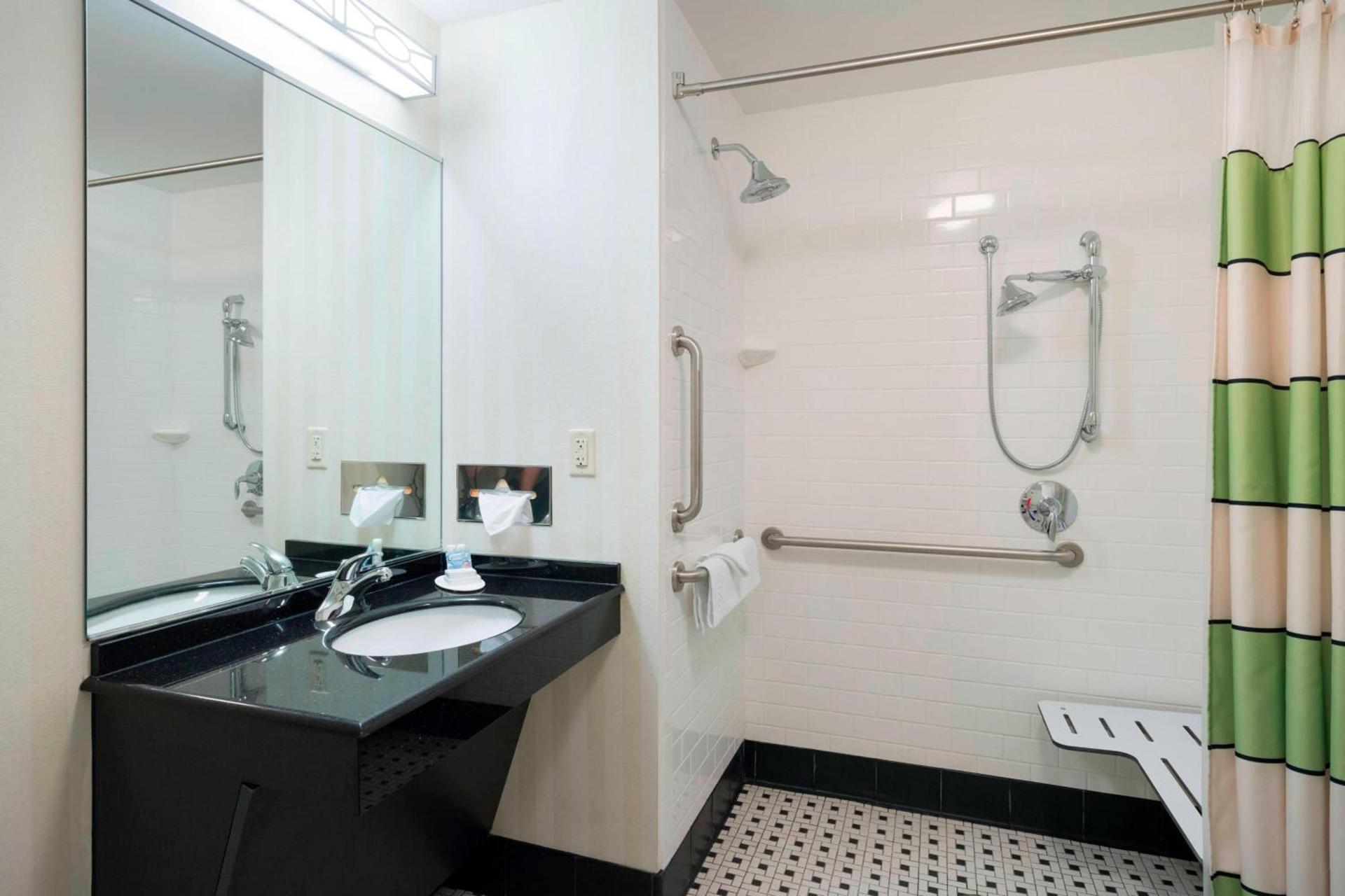 Fairfield Inn & Suites Huntingdon Raystown Lake photo 12