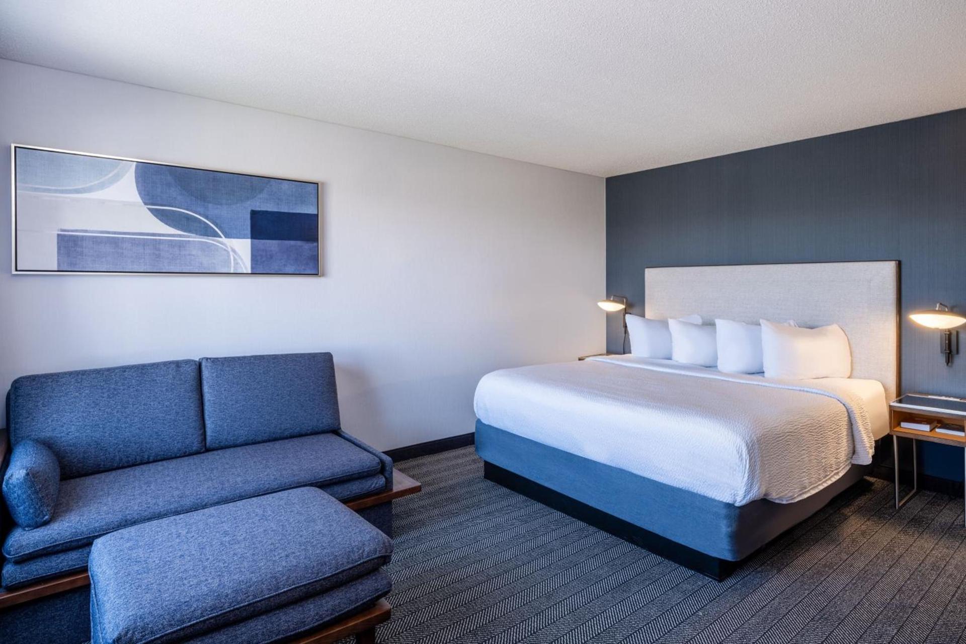 Courtyard by Marriott Colorado Springs South photo 6