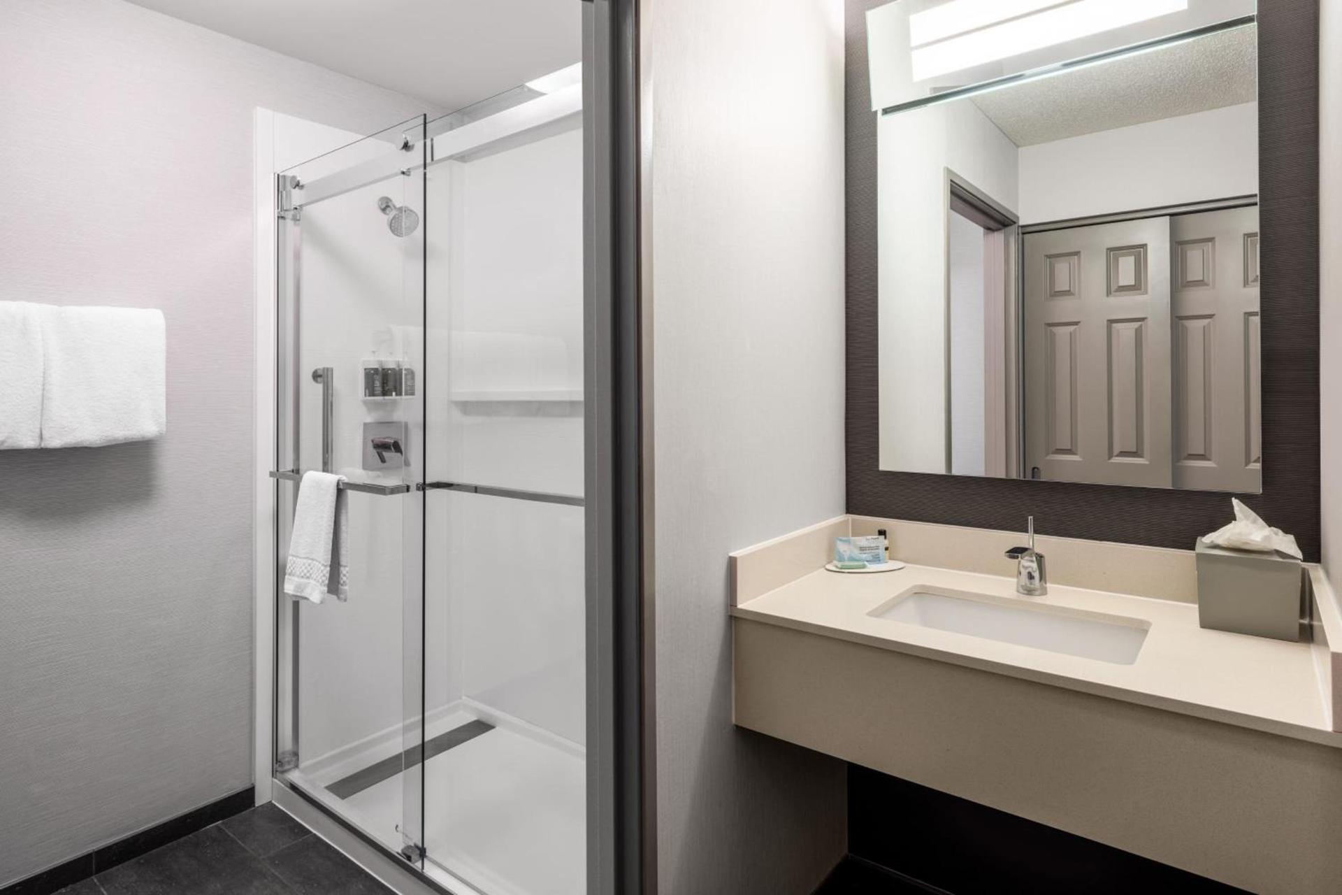 Courtyard by Marriott Colorado Springs South photo 17