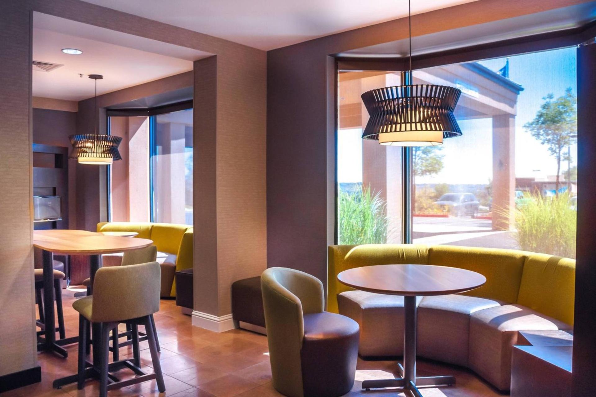 Courtyard by Marriott Colorado Springs South photo 25