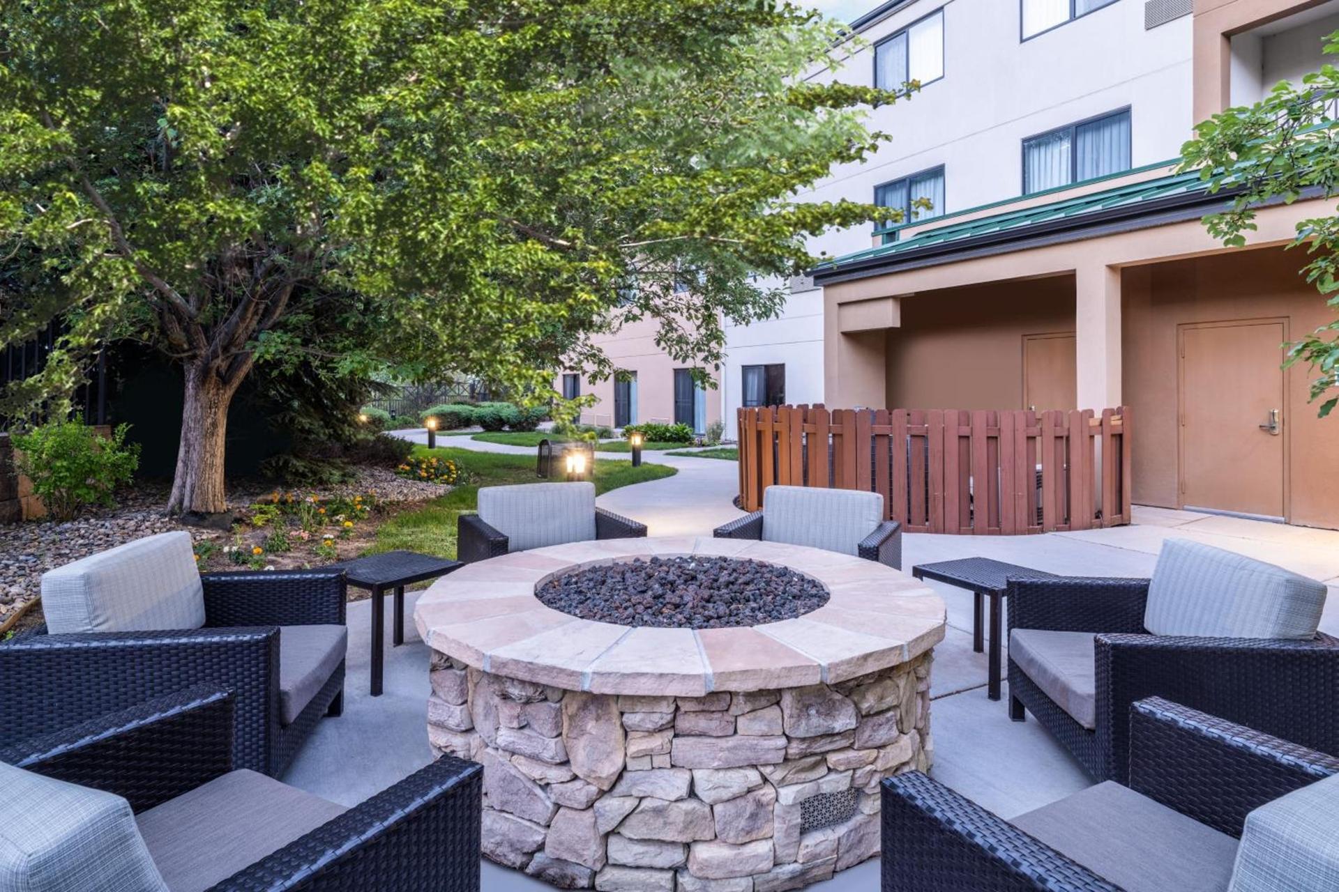 Courtyard by Marriott Colorado Springs South photo 34