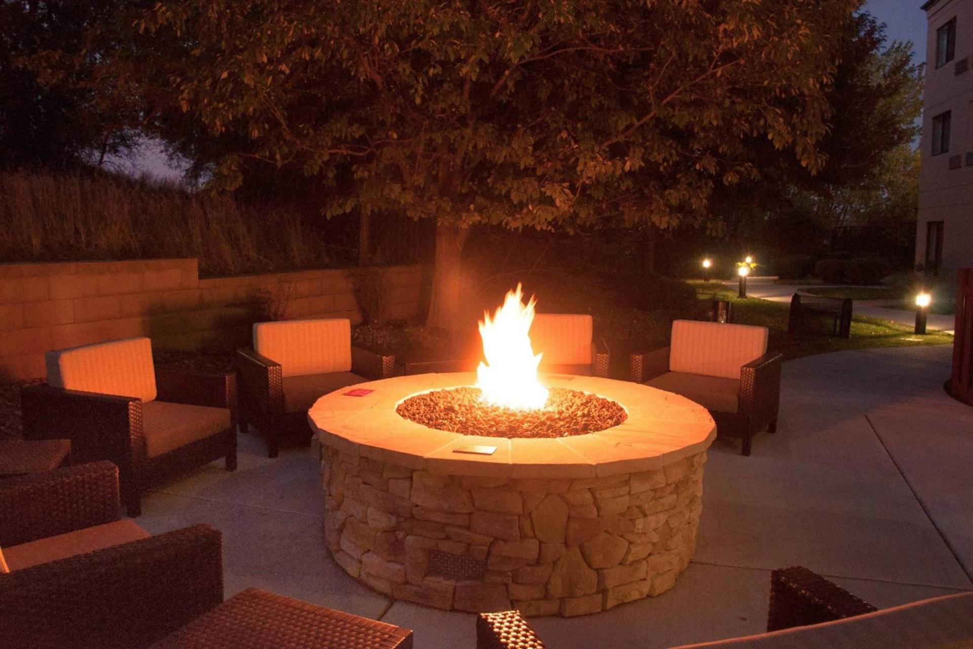Courtyard by Marriott Colorado Springs South photo 35
