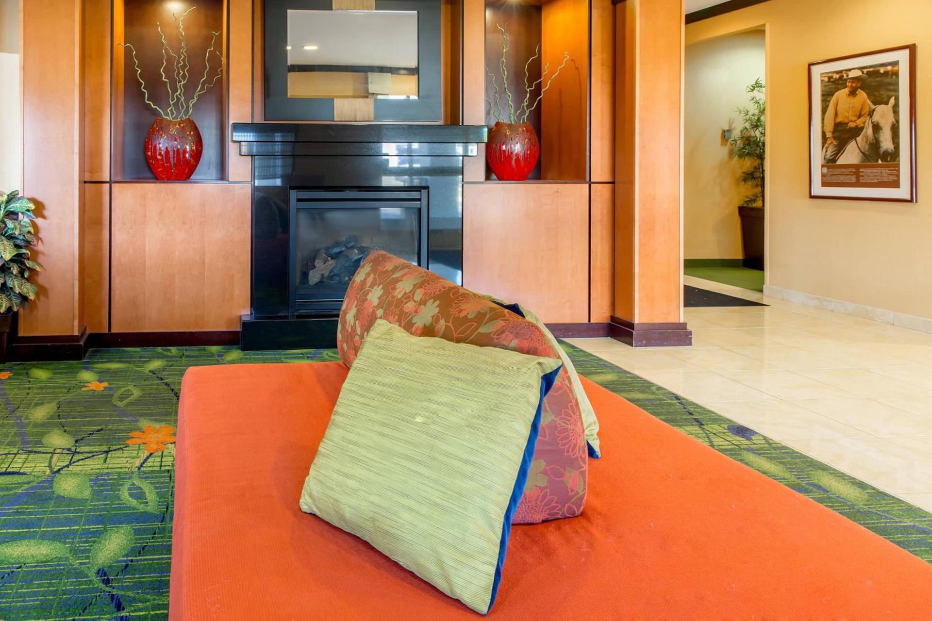 Fairfield Inn & Suites Canton photo 5
