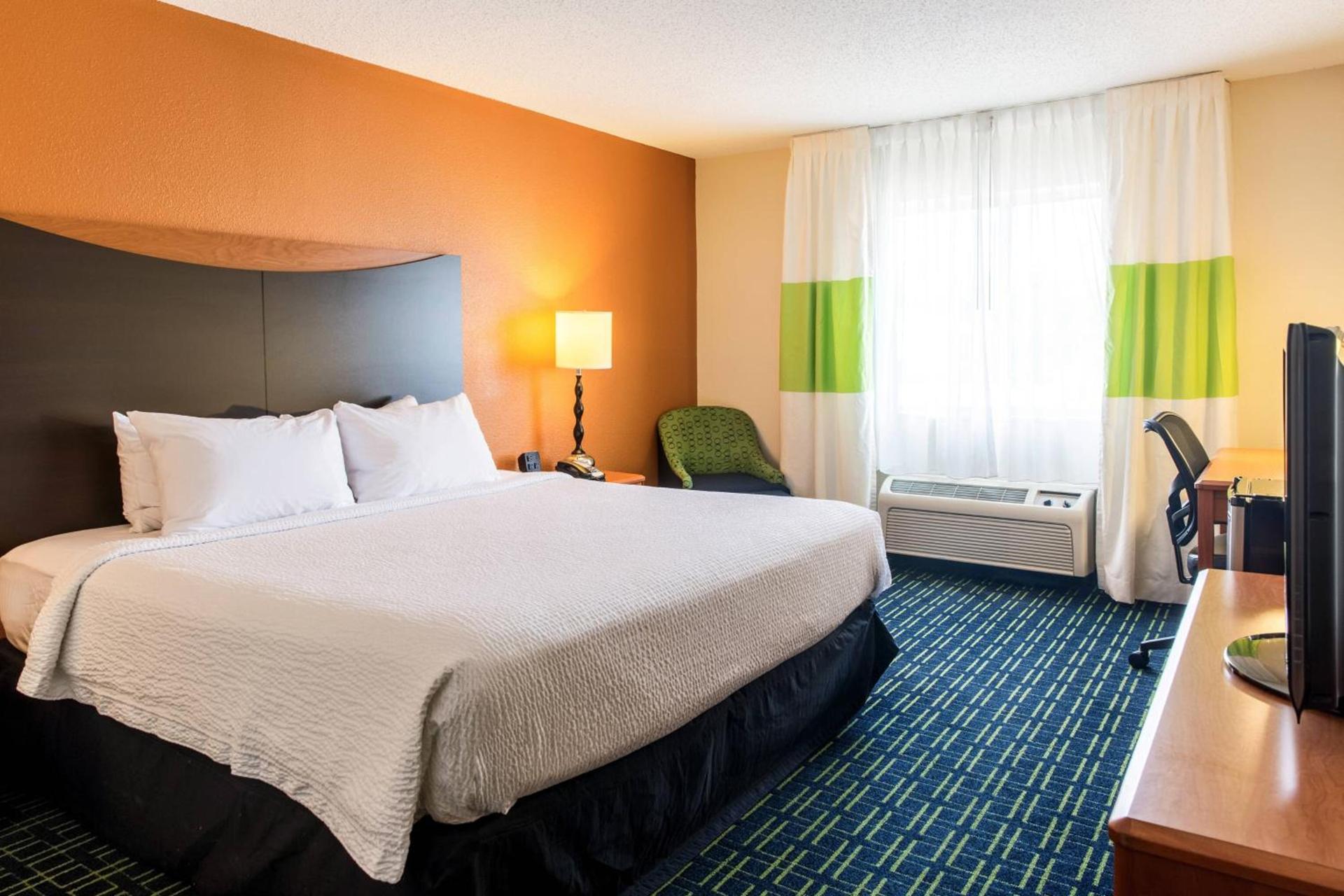 Fairfield Inn & Suites Canton photo 9