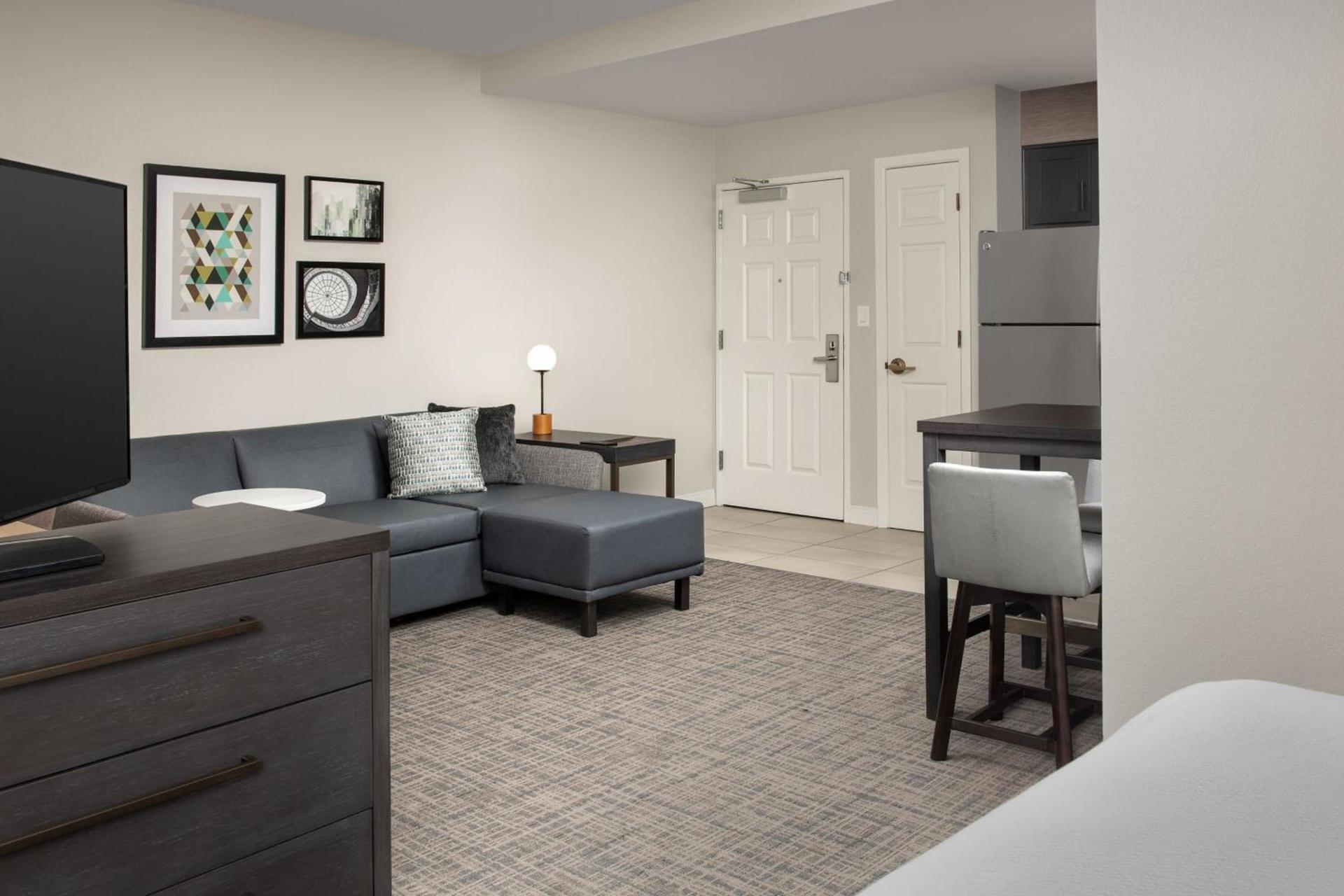 Residence Inn by Marriott Phoenix Airport photo 15