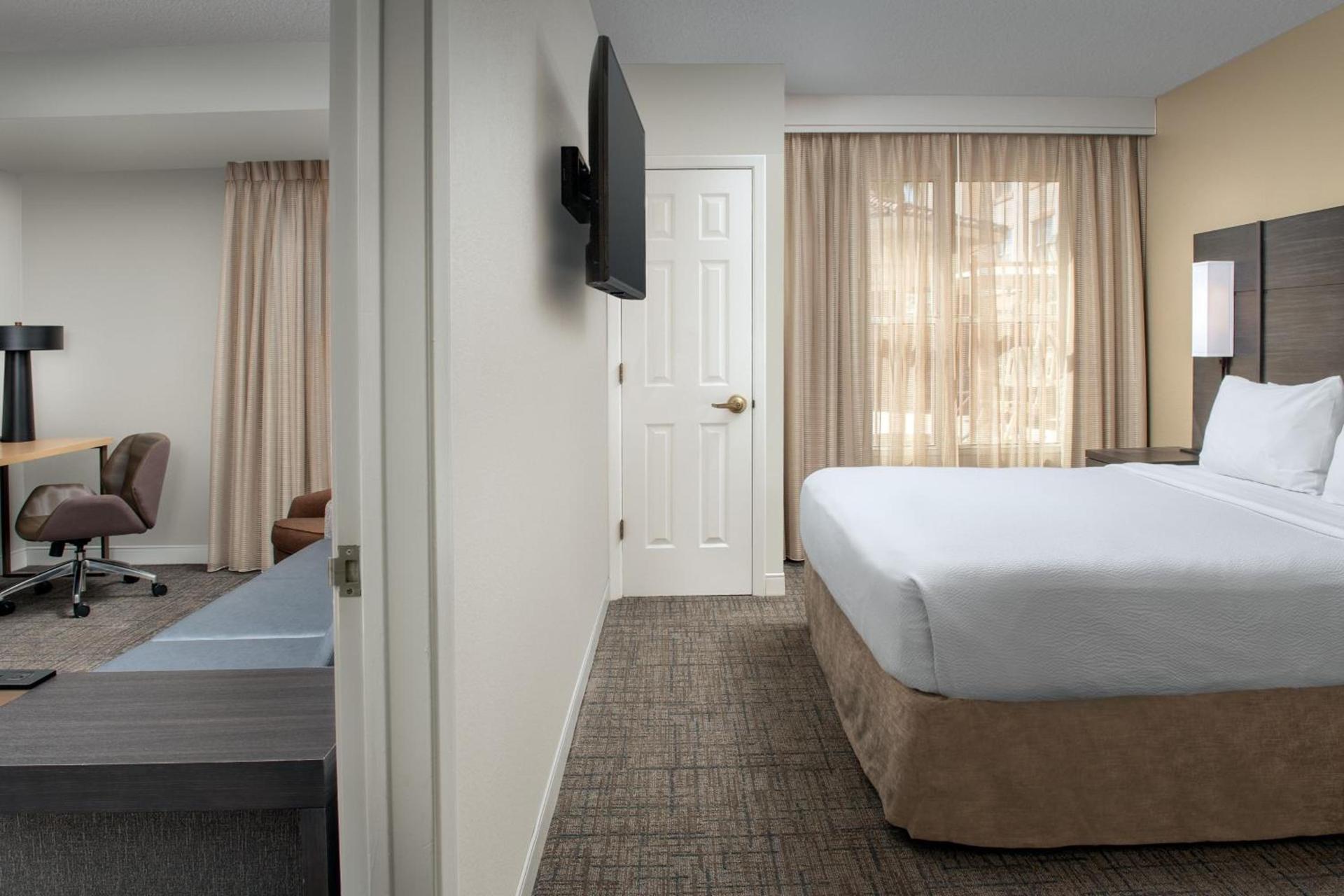 Residence Inn by Marriott Phoenix Airport photo 22