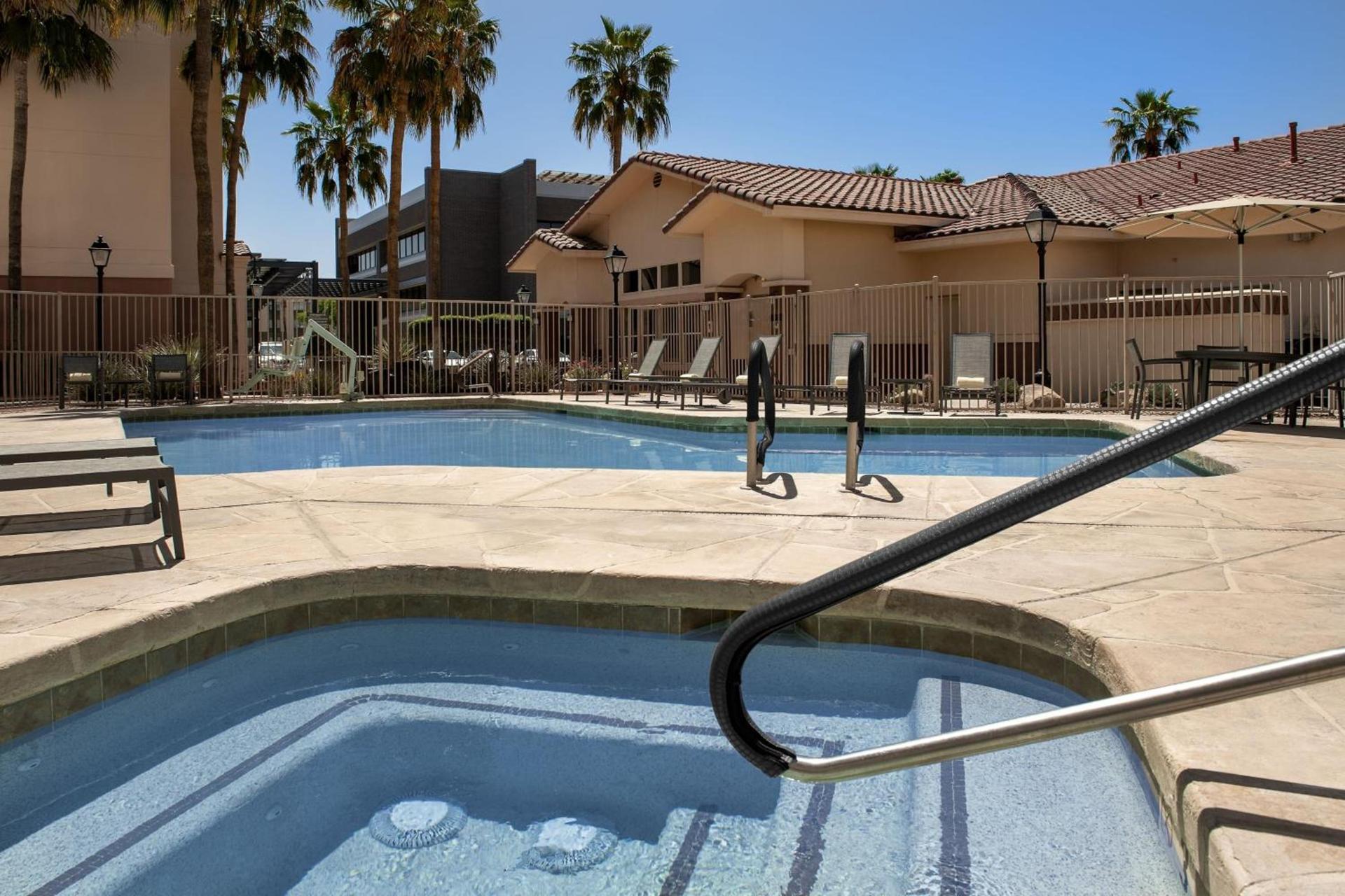 Residence Inn by Marriott Phoenix Airport photo 38