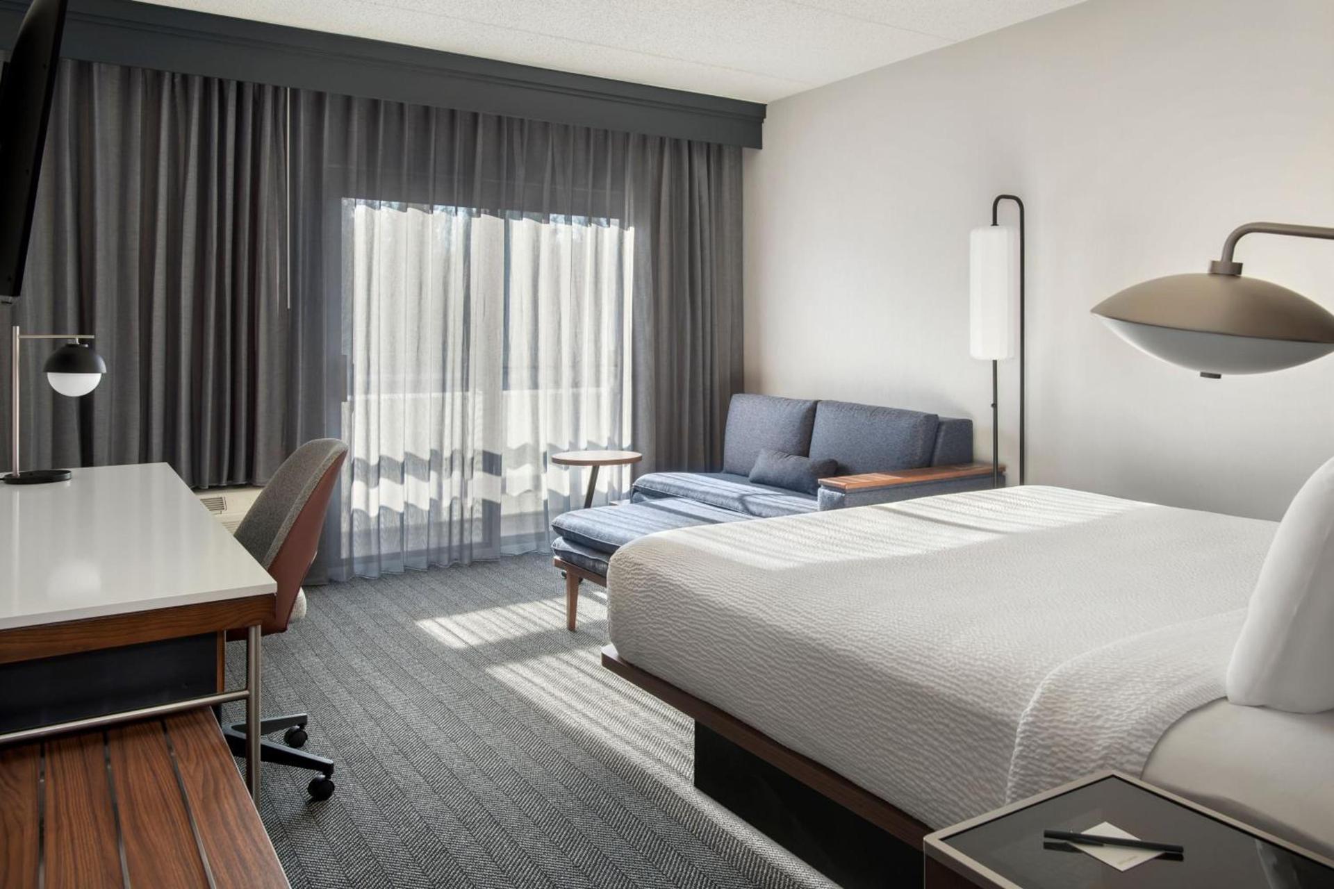 Courtyard by Marriott Rye photo 9