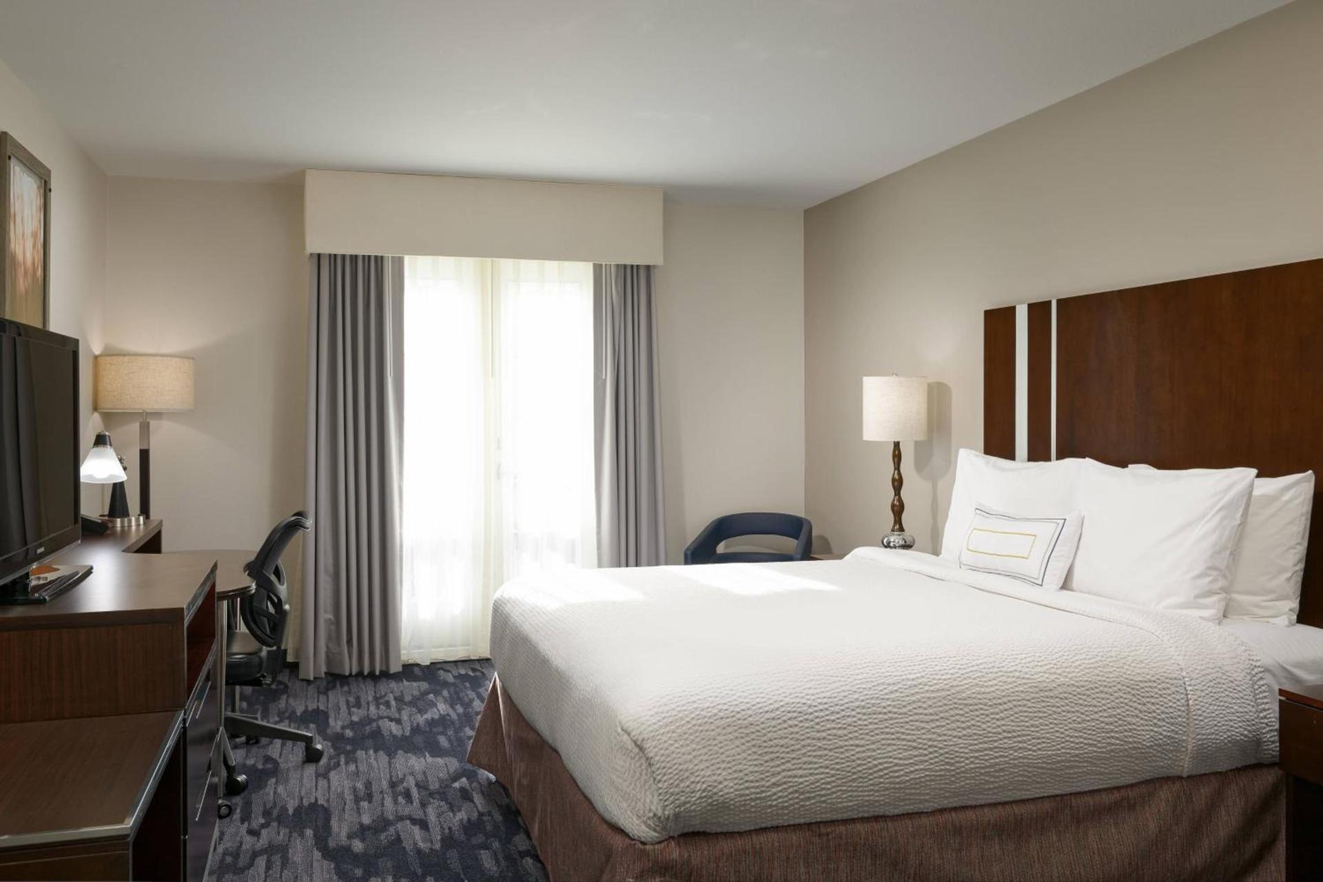 Fairfield Inn & Suites San Diego Old Town photo 11
