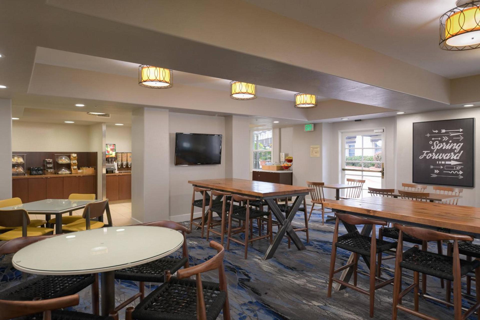 Fairfield Inn & Suites San Diego Old Town photo 18