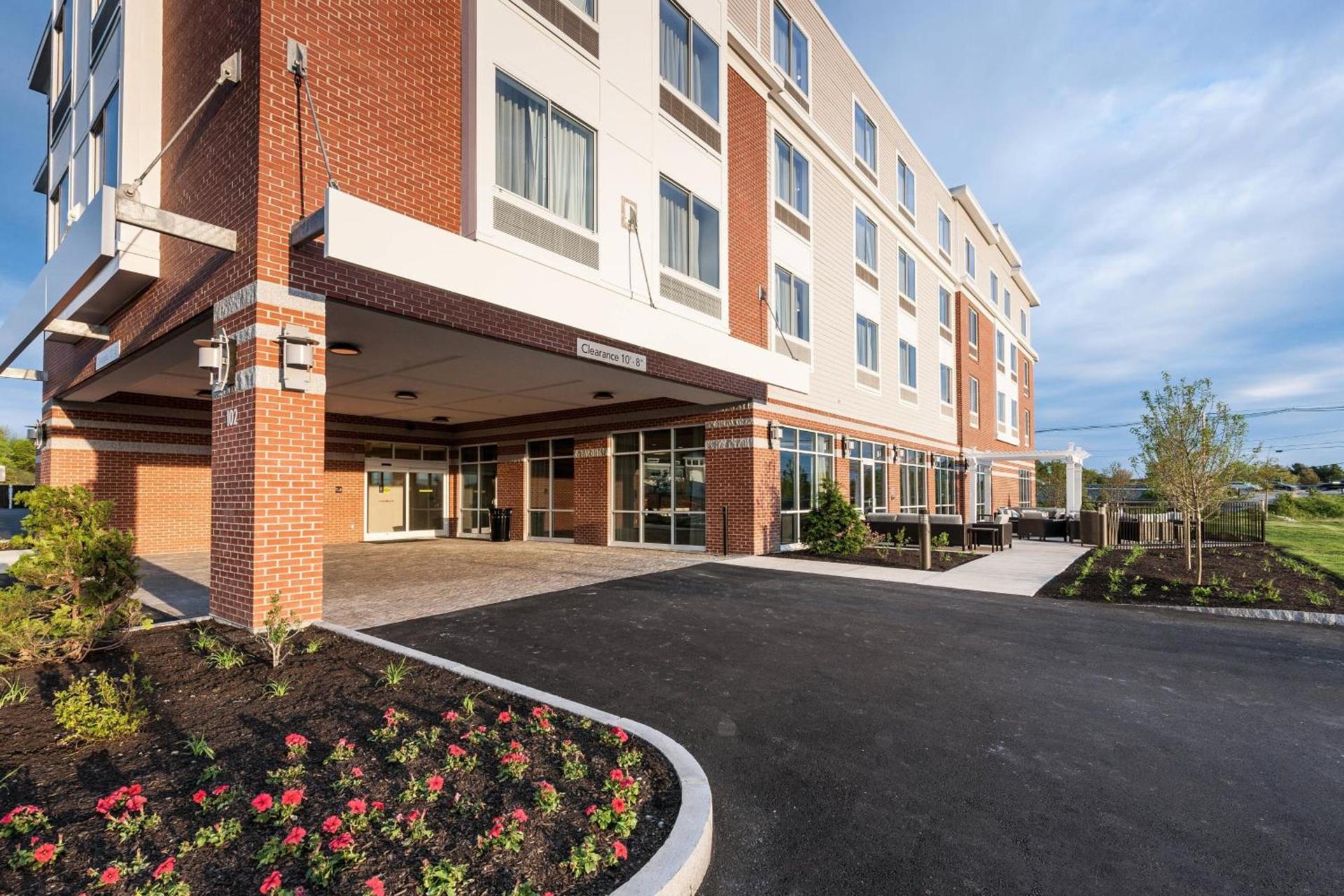 Courtyard by Marriott Boston Littleton photo 3