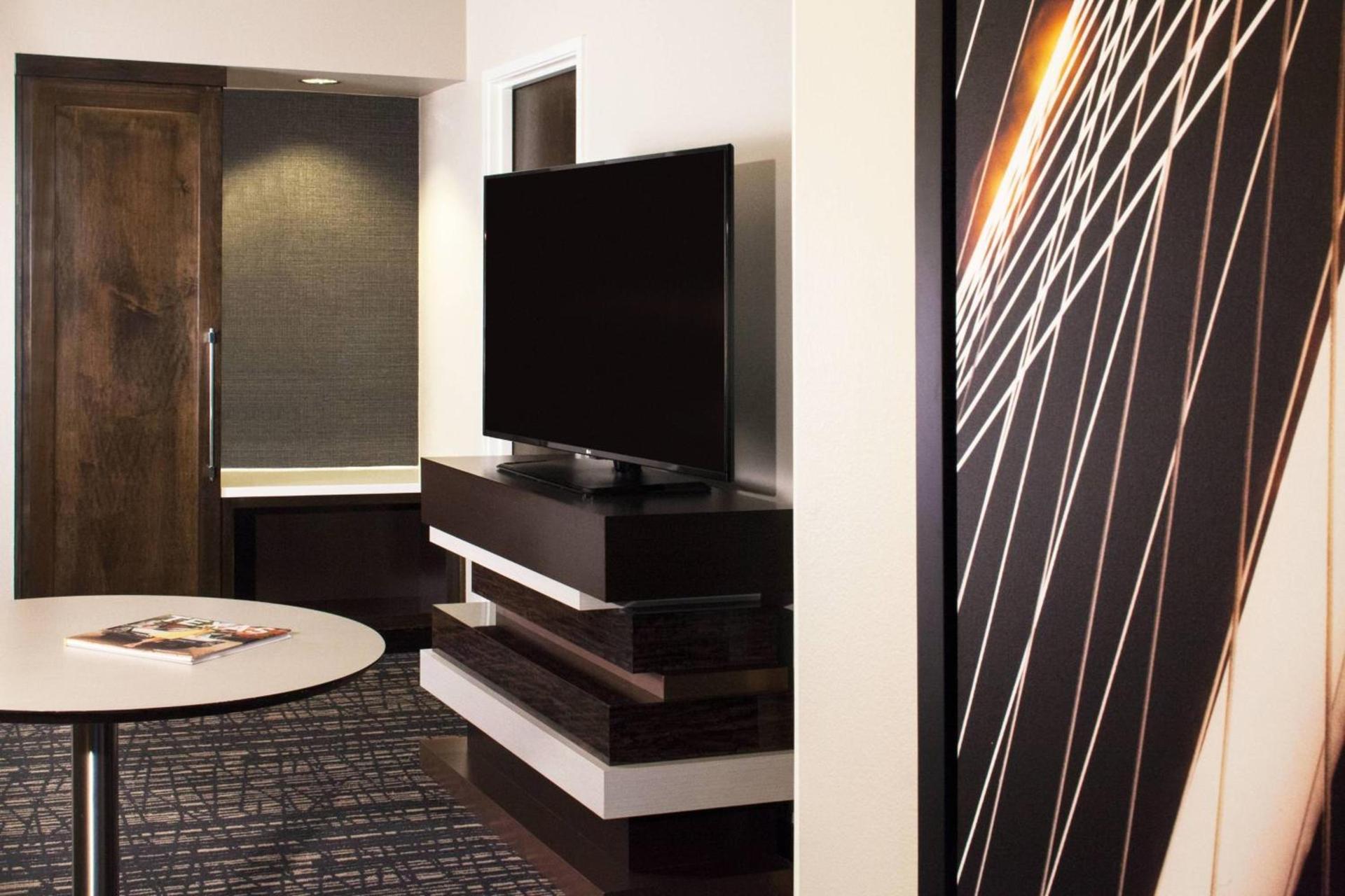 Dallas Marriott Suites Medical/Market Center photo 14
