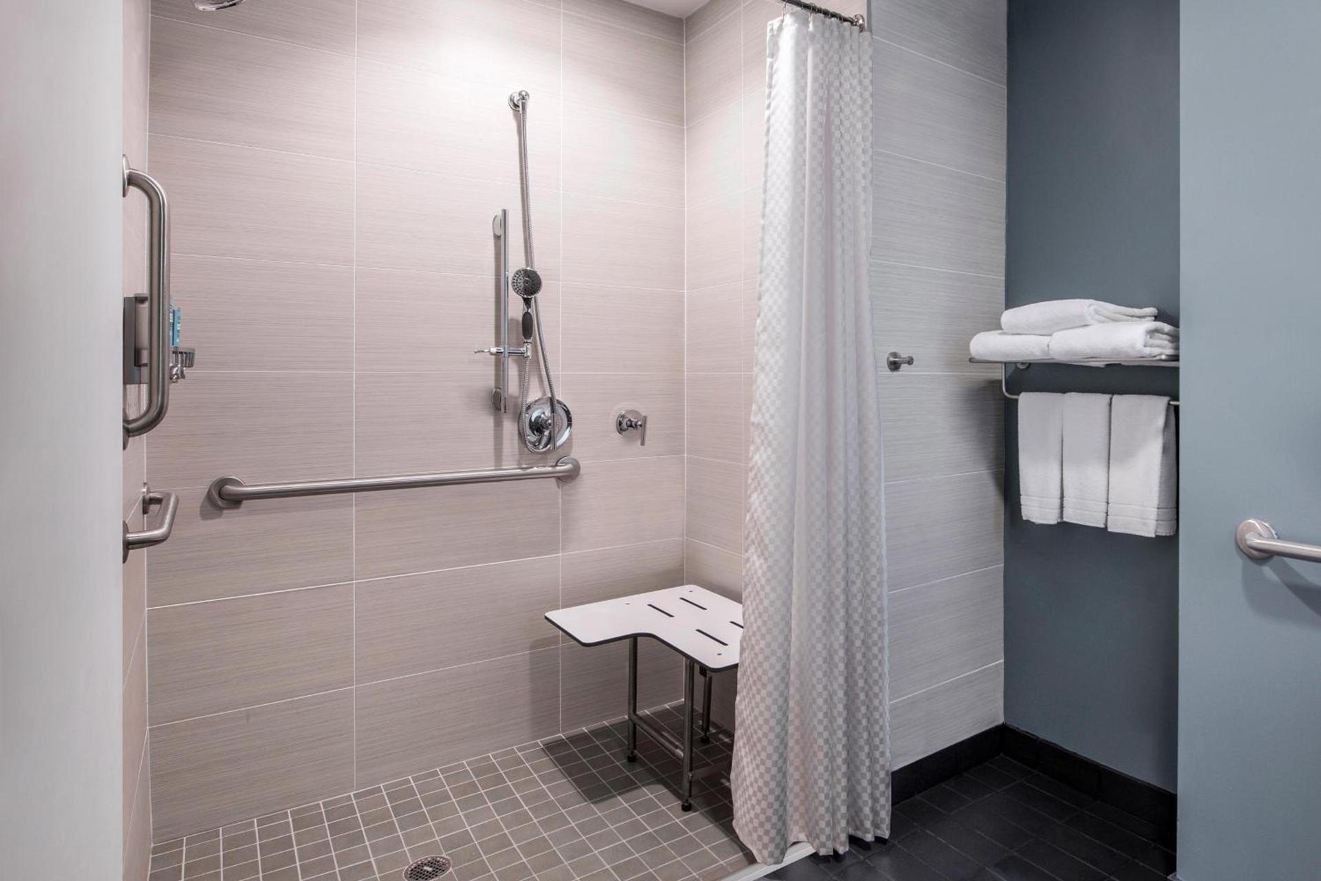 Aloft by Marriott Charlotte Ballantyne photo 19