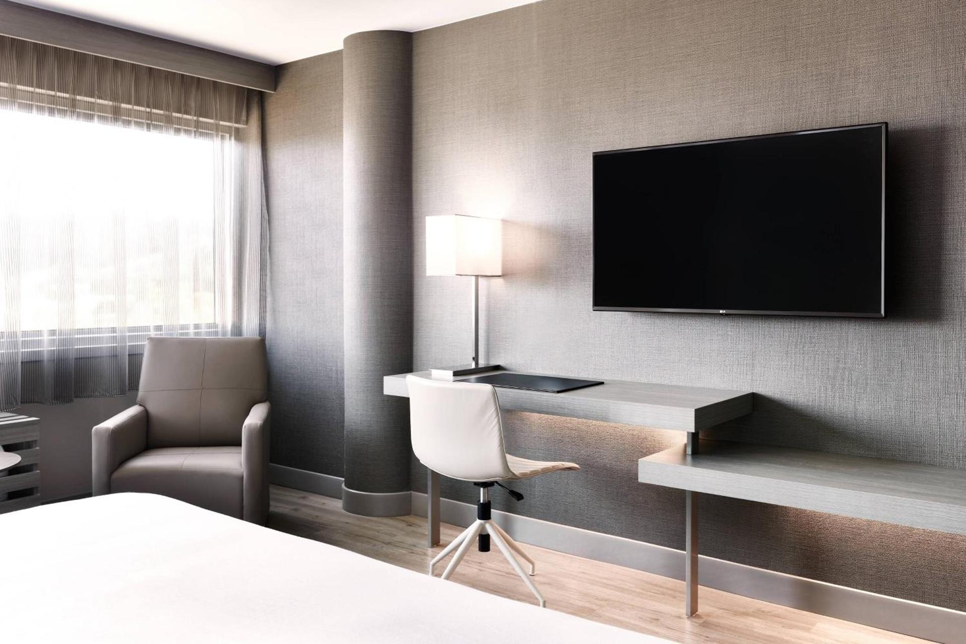 AC Hotel by Marriott Pleasanton photo 8