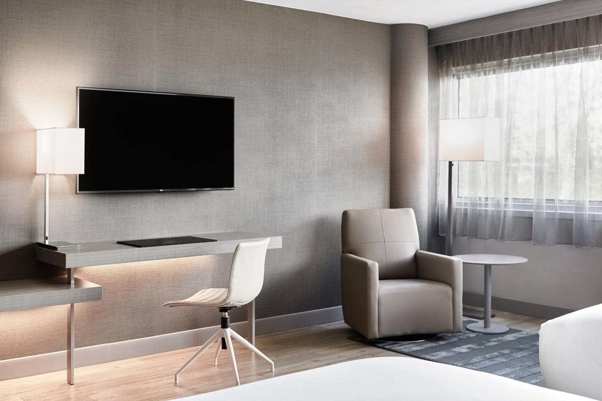 AC Hotel by Marriott Pleasanton photo 13
