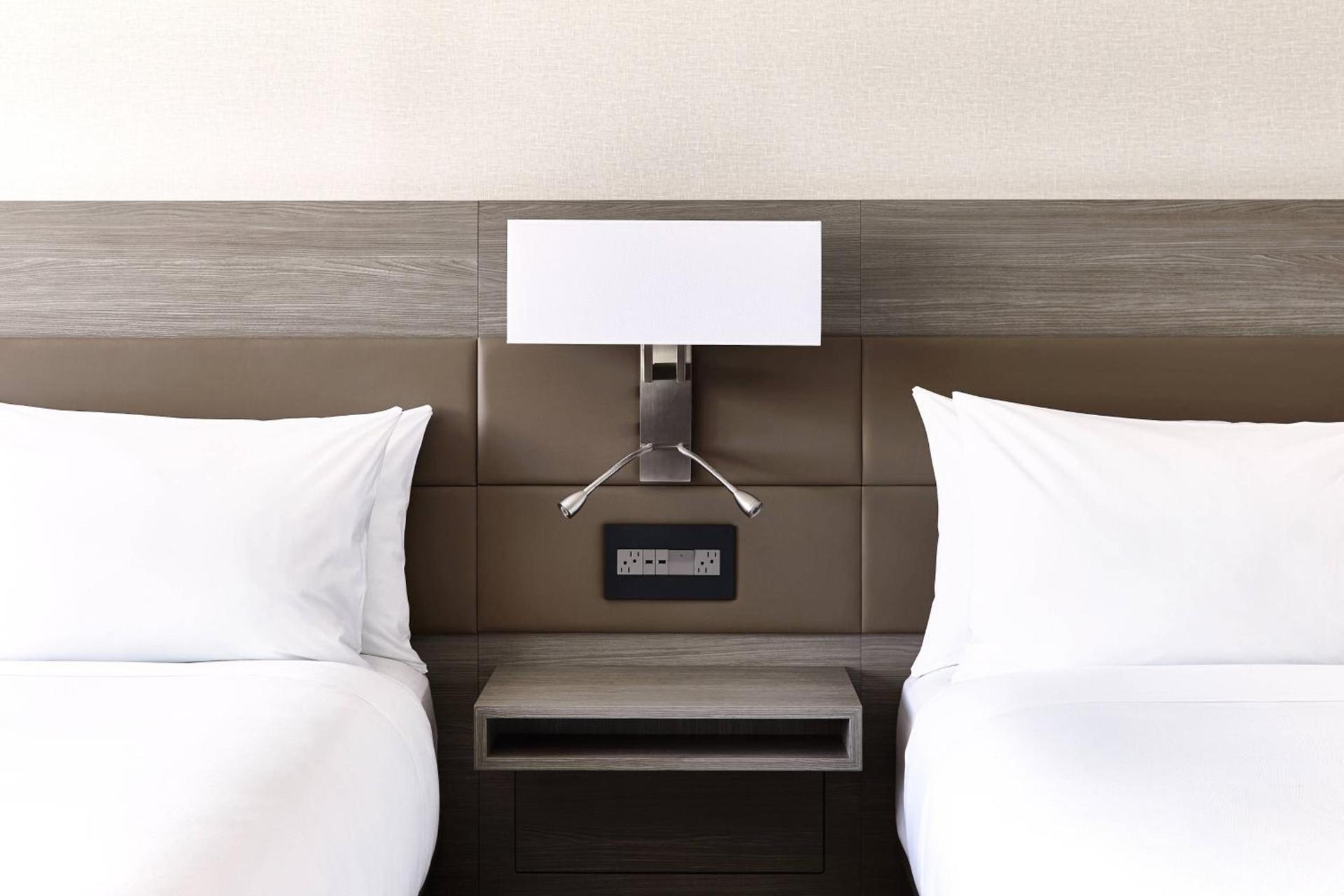 AC Hotel by Marriott Pleasanton photo 14