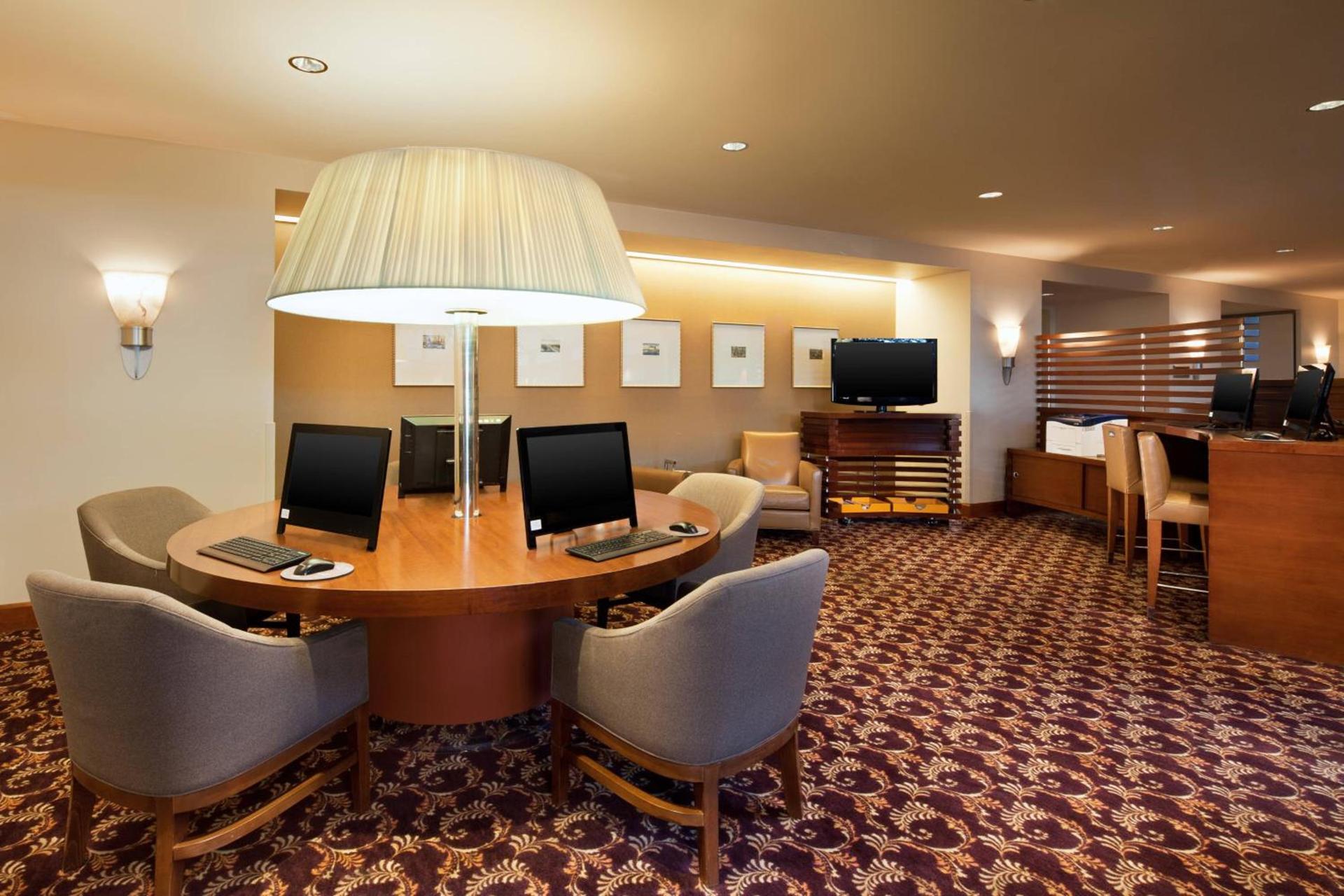 Sheraton Grand Sacramento photo 20