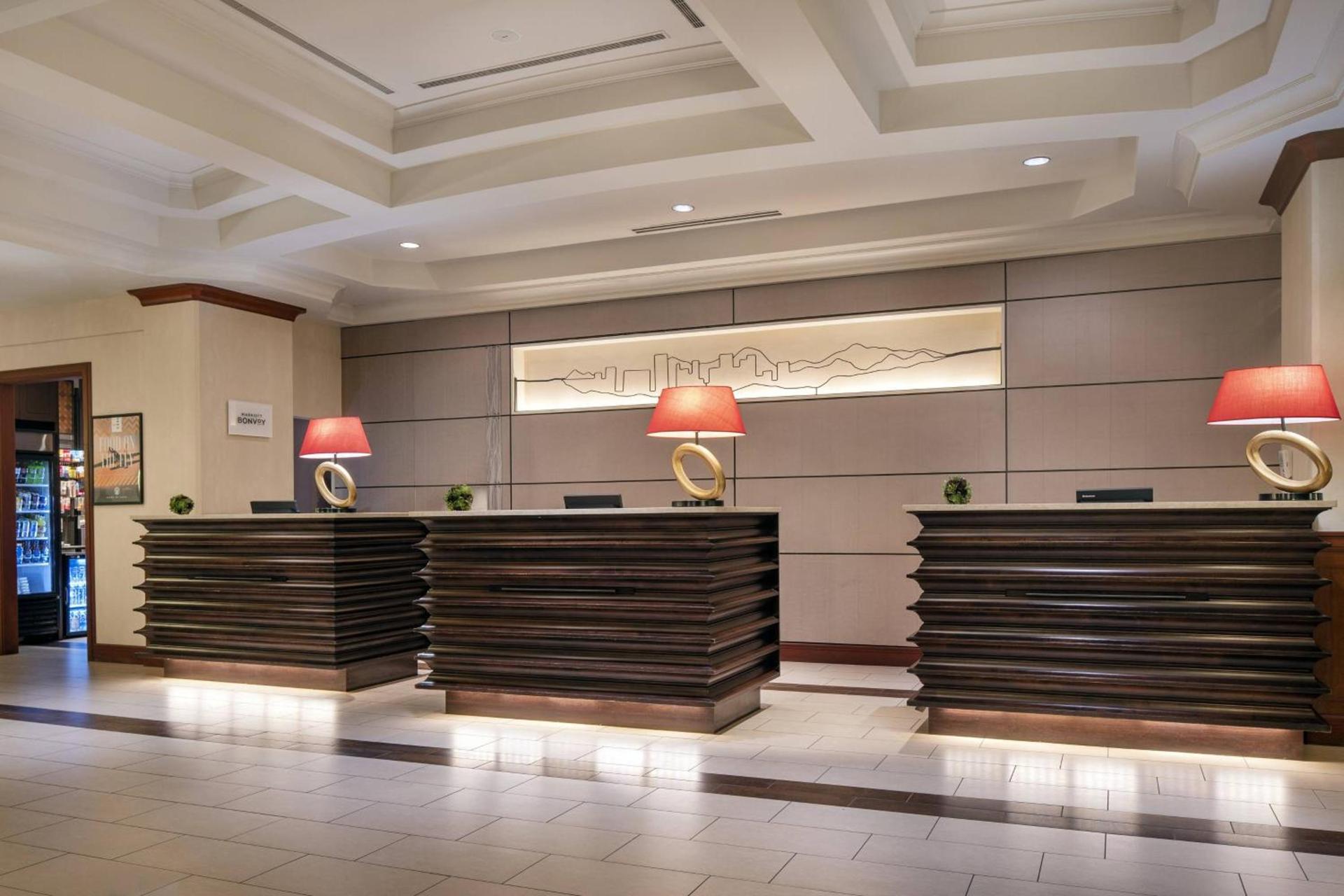 Denver Airport Marriott at Gateway Park photo 2