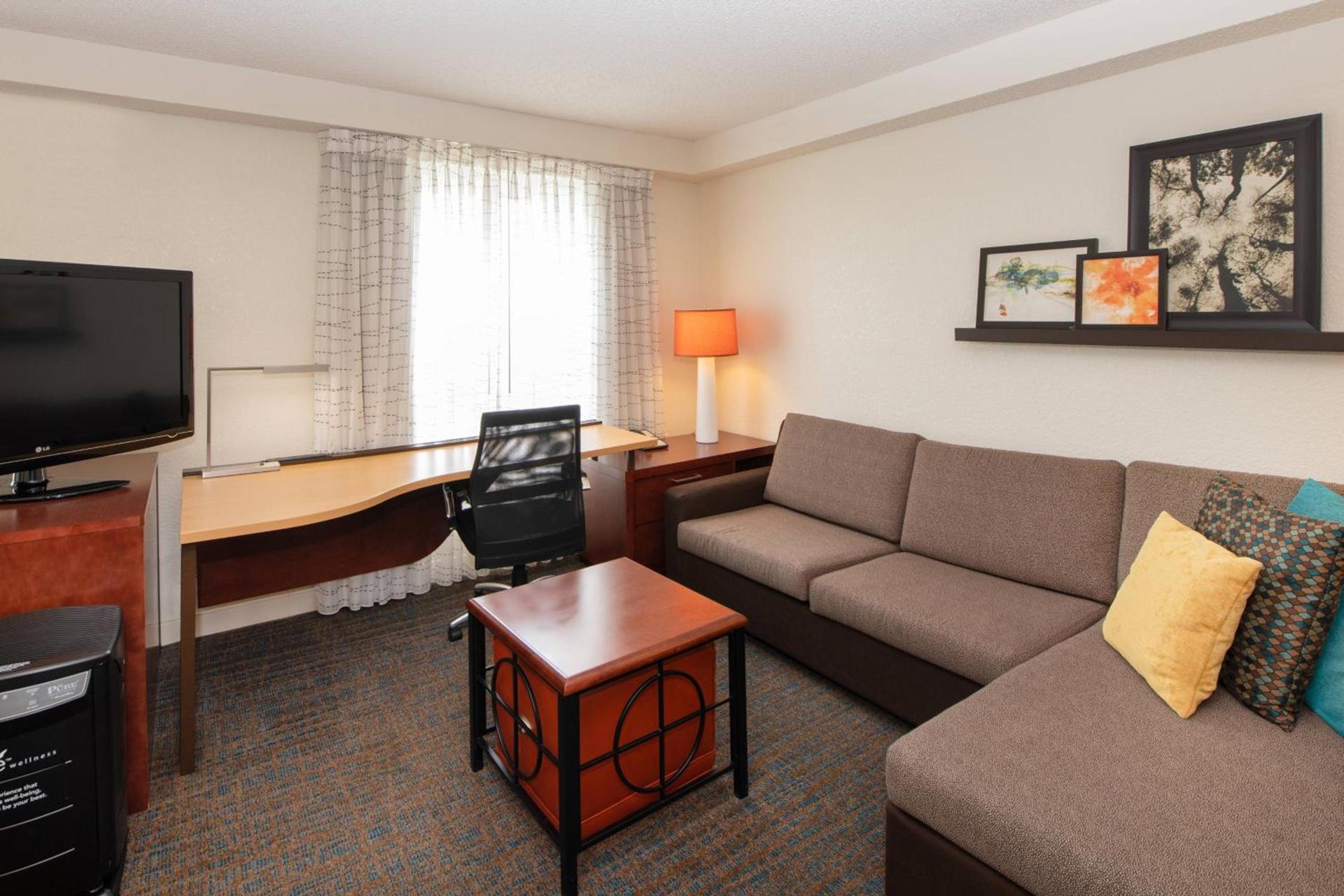 Residence Inn by Marriott Newark Silicon Valley photo 9