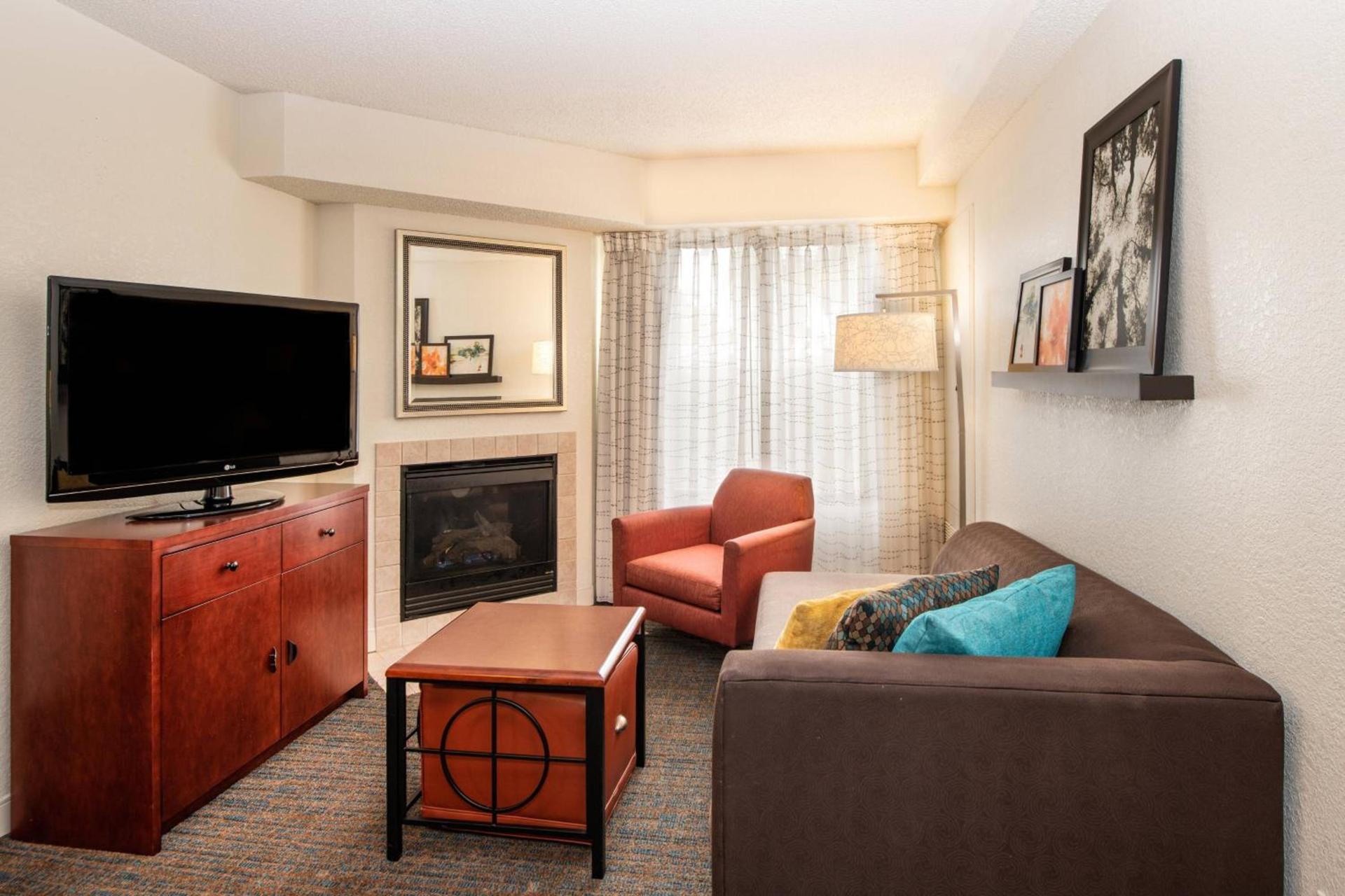 Residence Inn by Marriott Newark Silicon Valley photo 22