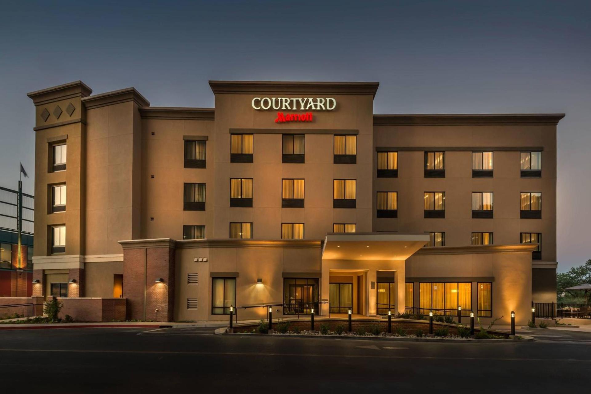 Courtyard by Marriott Reno Downtown/Riverfront photo 5